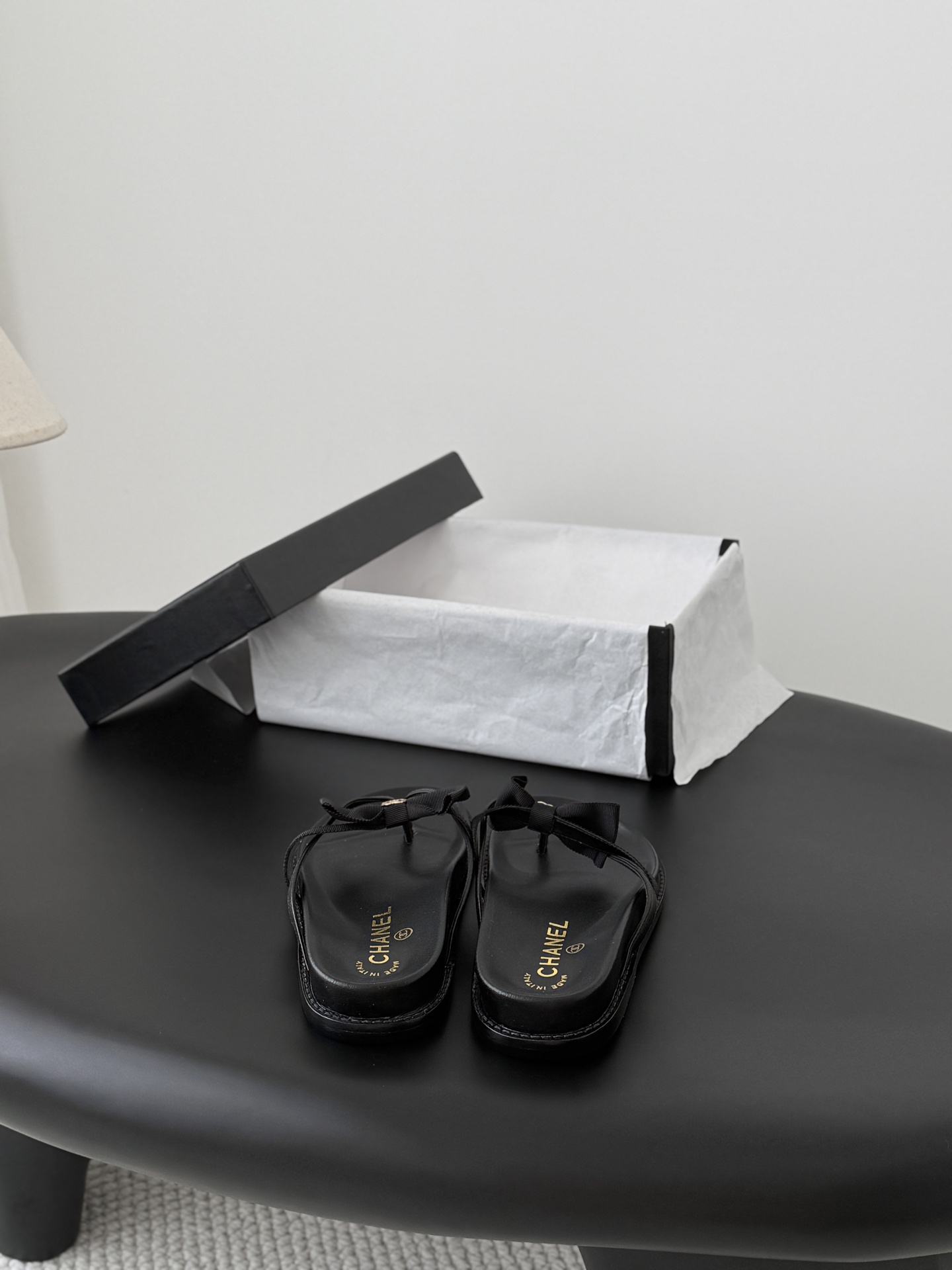 Chan 26ss flip-flops
