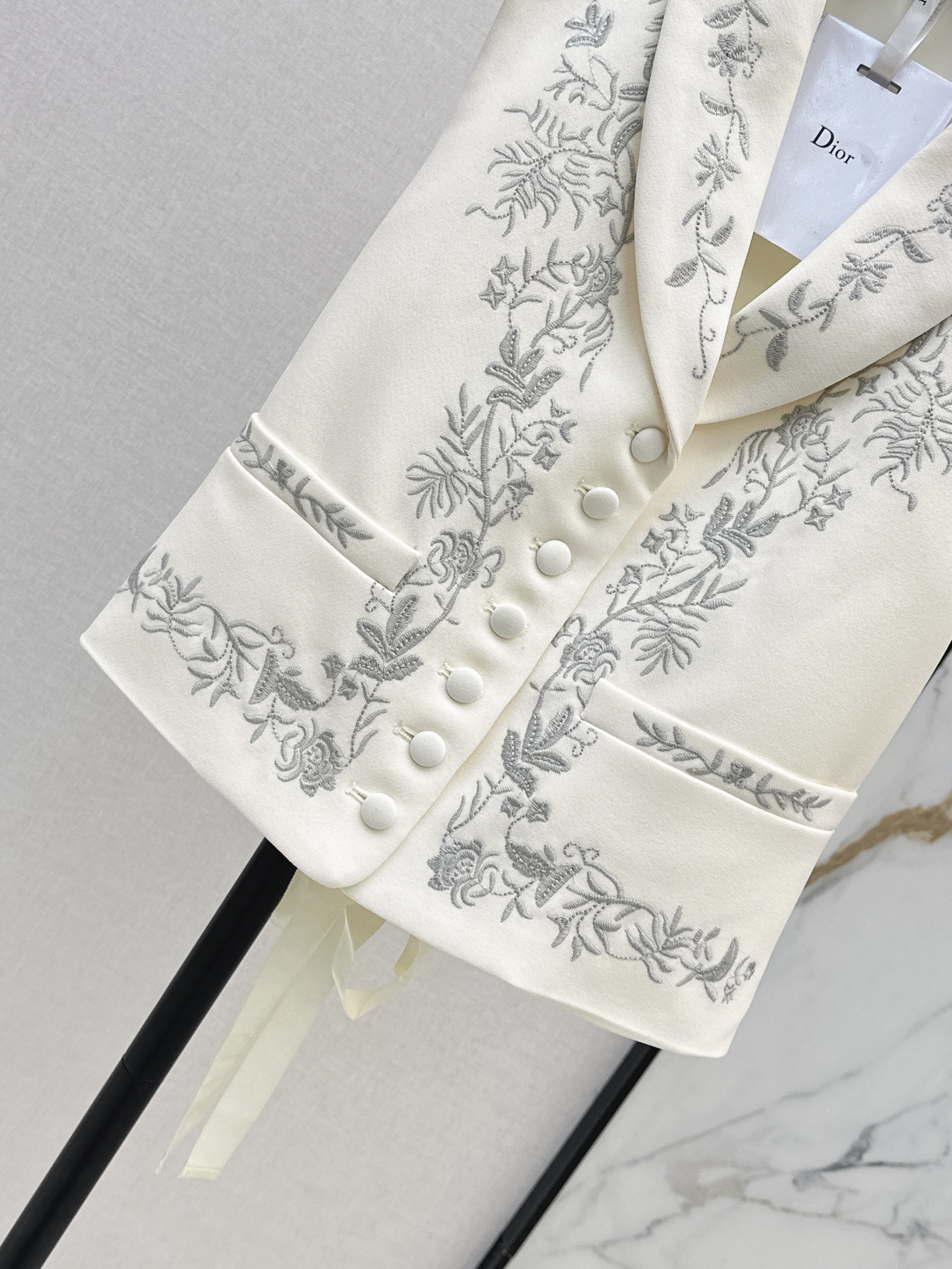 CD 26ss embroidery waistcoat