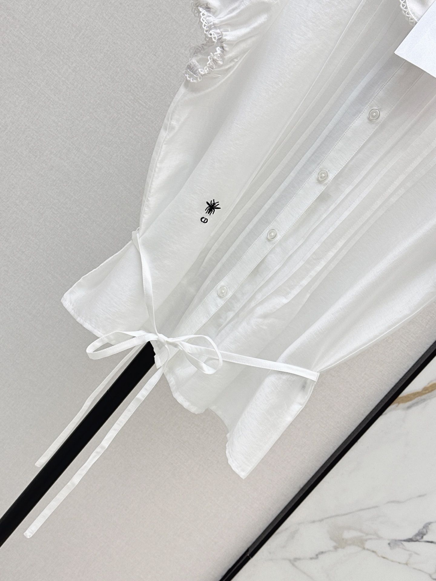 CD 26ss lace trim shirt