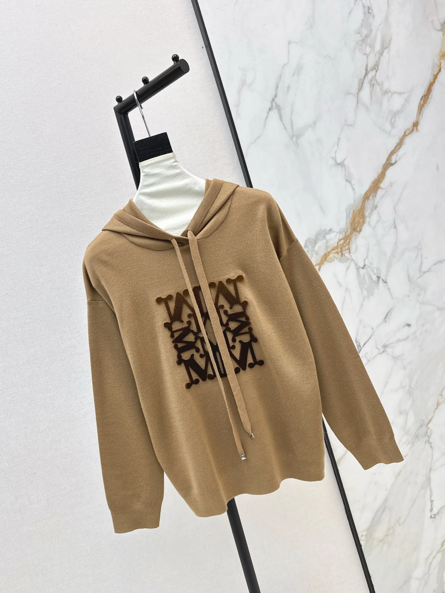 Max 25fw hooded sweater