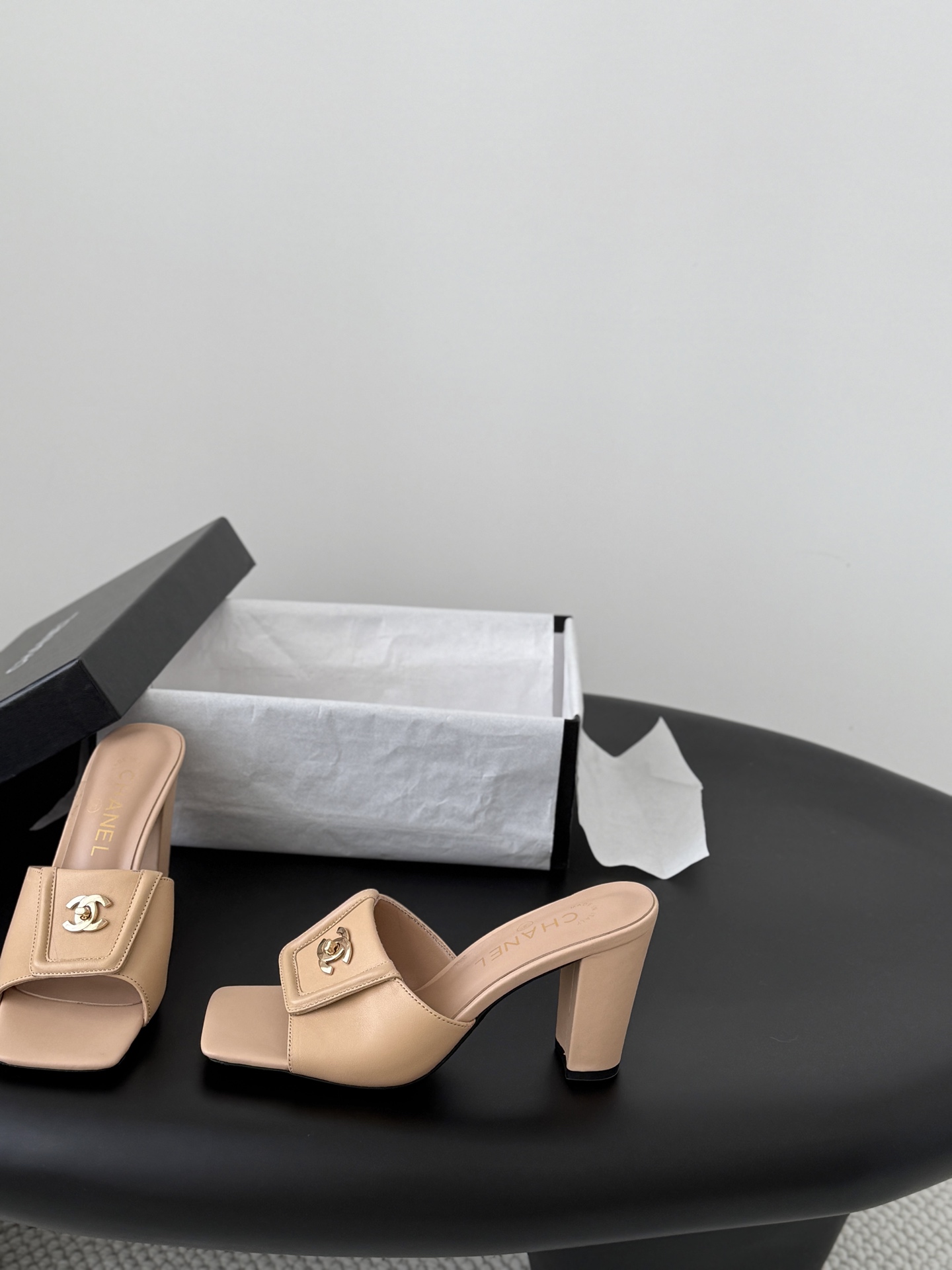 Chan 26C mule block heel