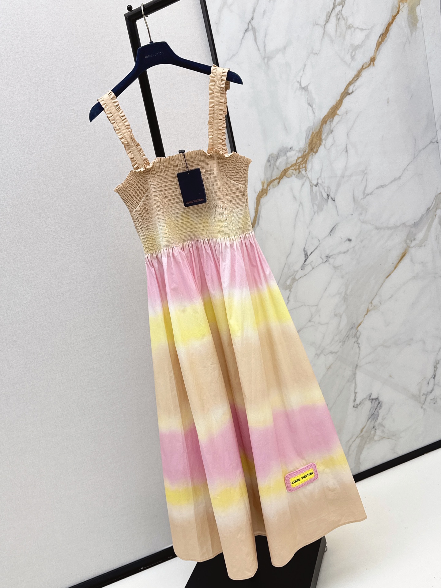 Loui 26ss gradient slip dress