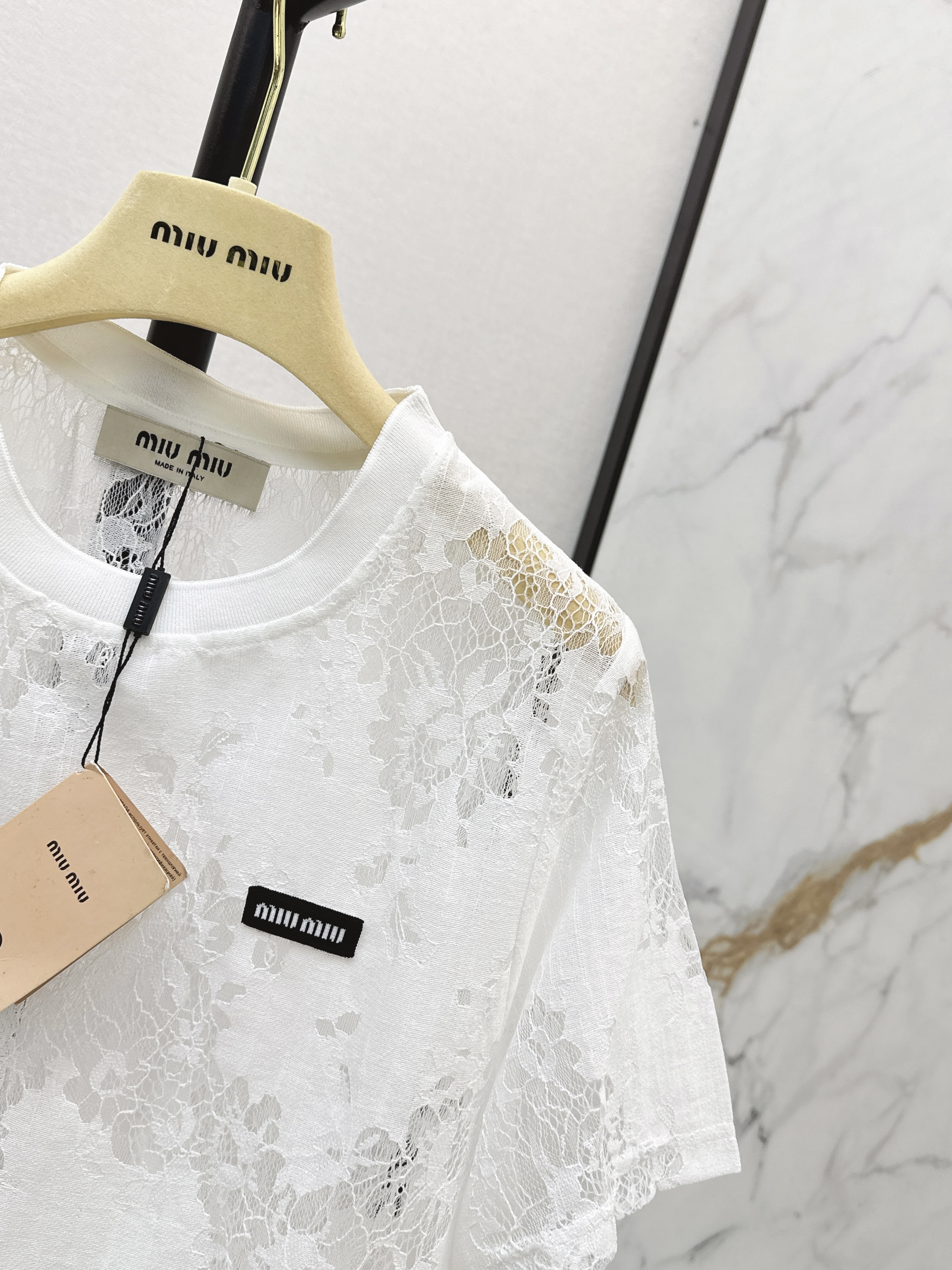 Miu 26ss lace t-shirt