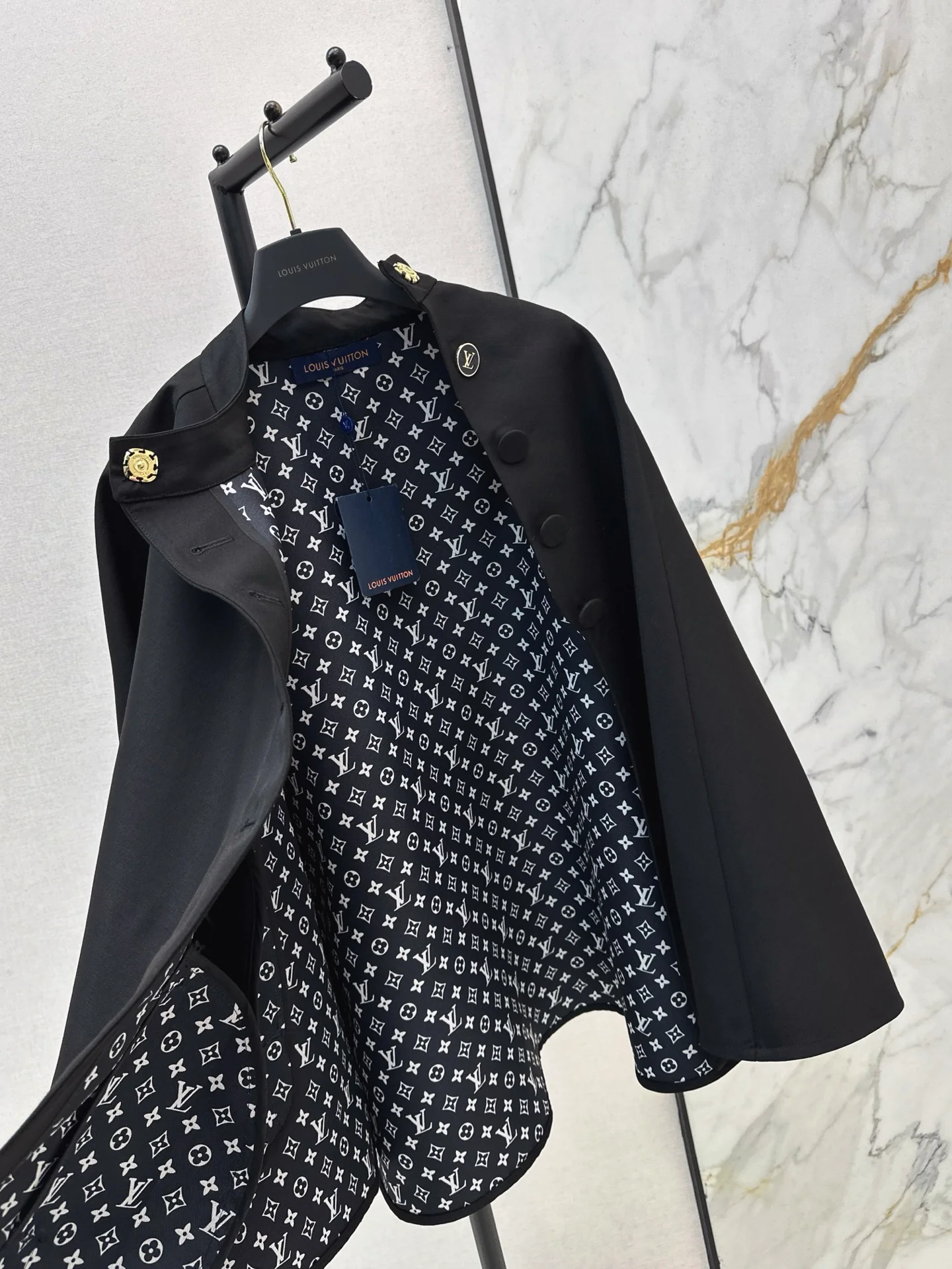 Louis 26ss cape coats