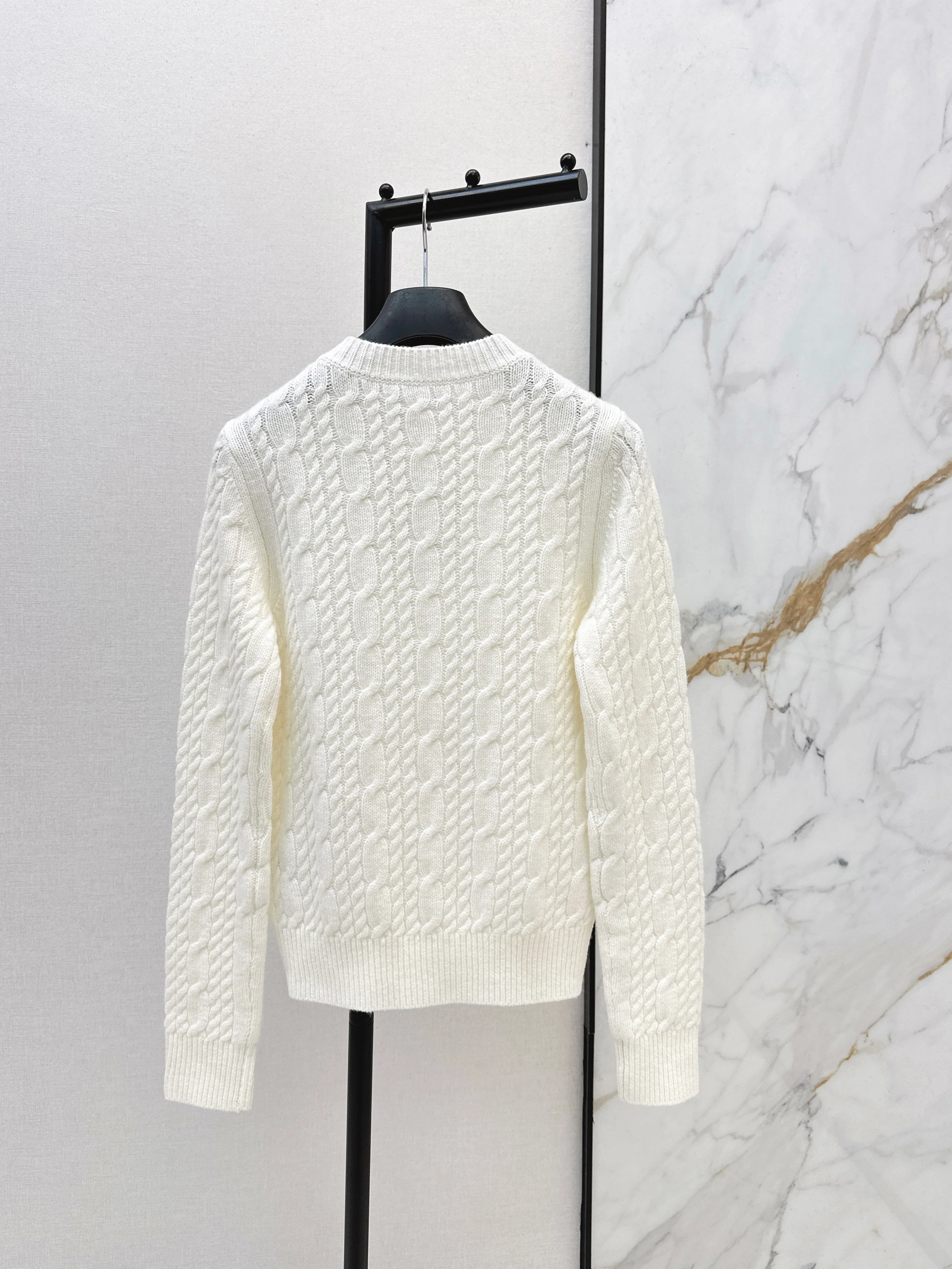 CD 26ss cable cashmere sweater