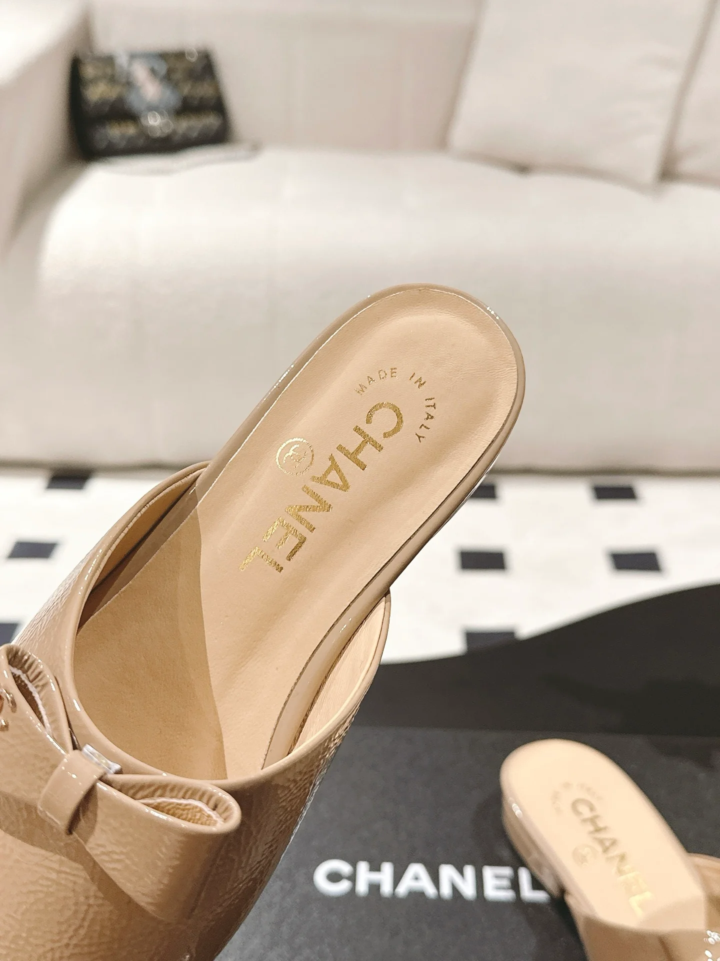 Chan 25fw mules