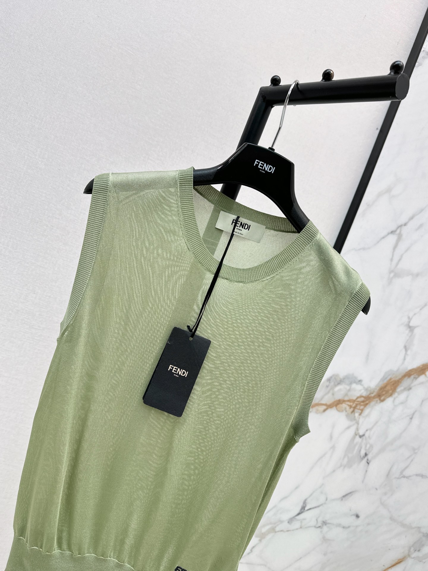 Fen 26ss vest