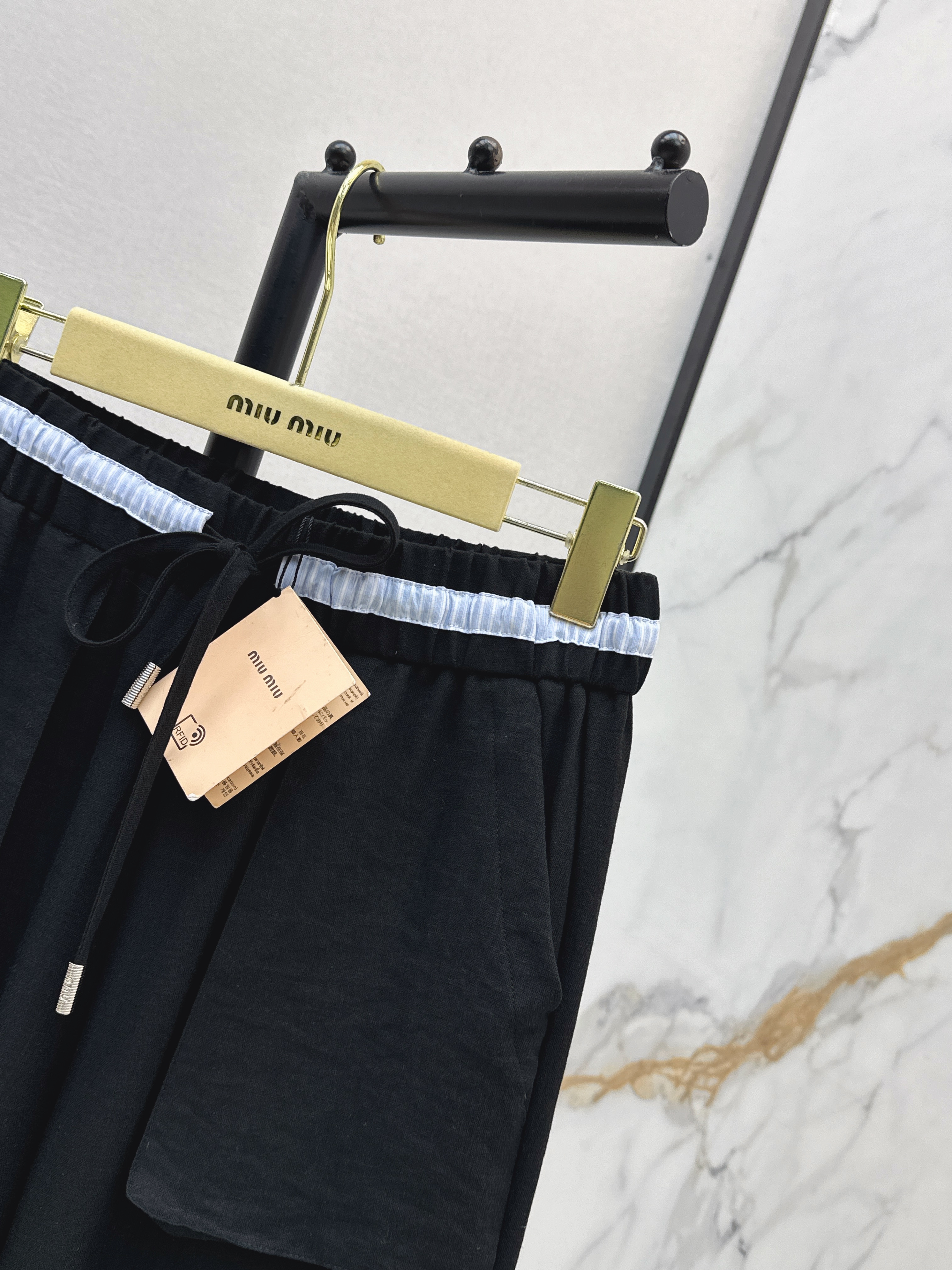 Miu 26ss straight-leg pants