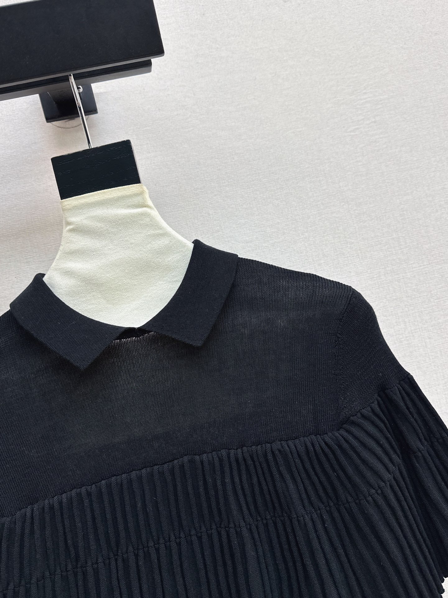 Miu 26ss cape knitswear