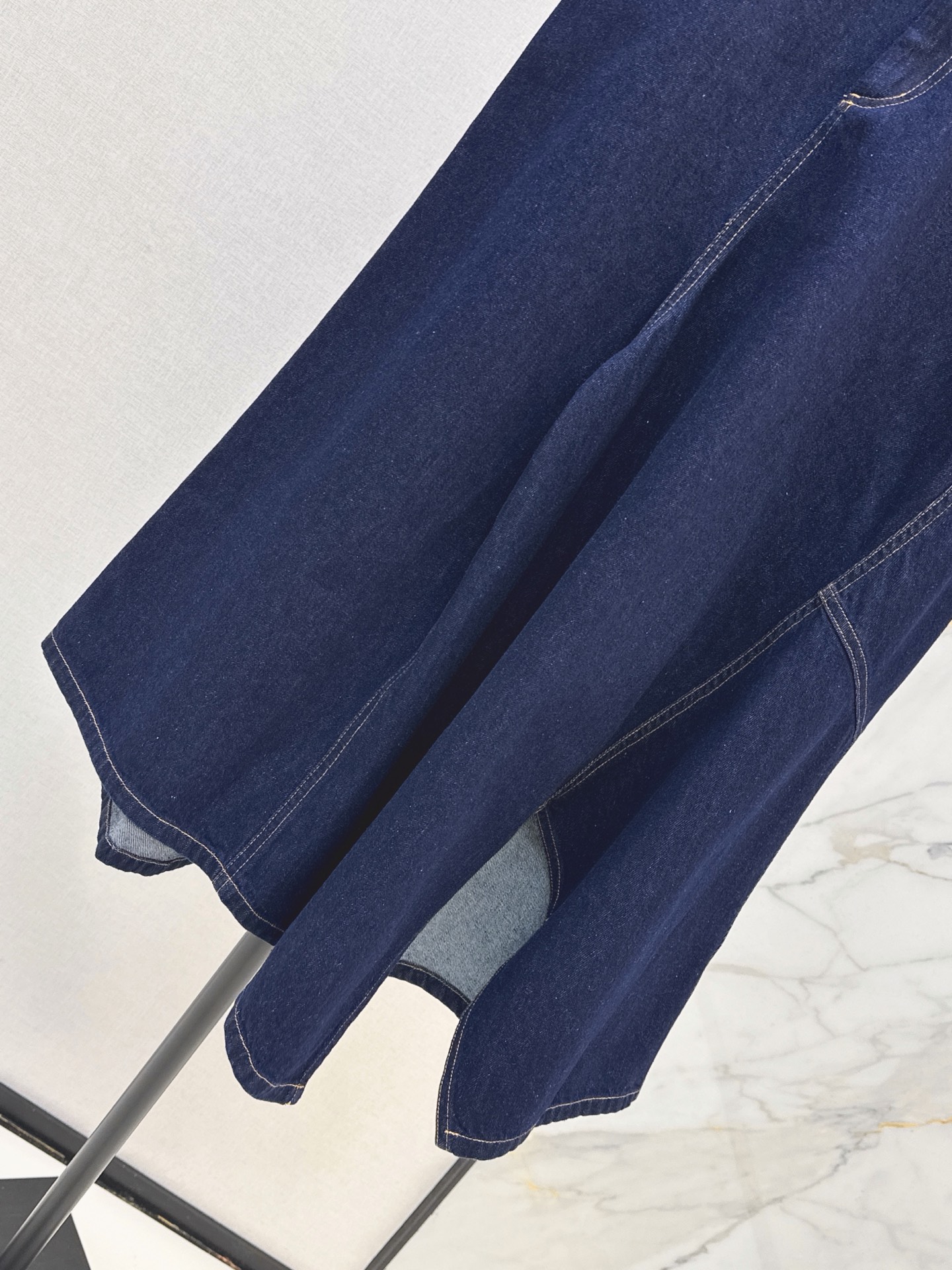 Loe 26ss asymmetrical denim skirt