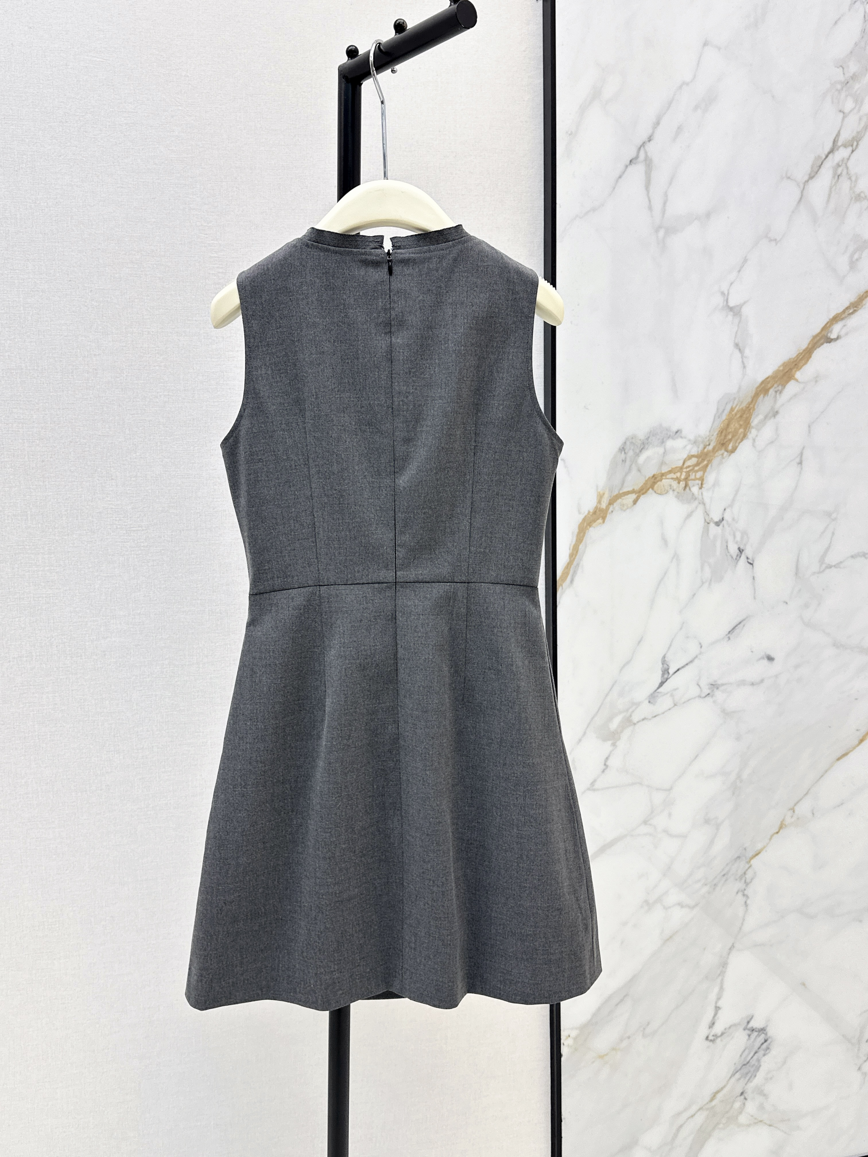 Prad 26ss bow sleeveless dress