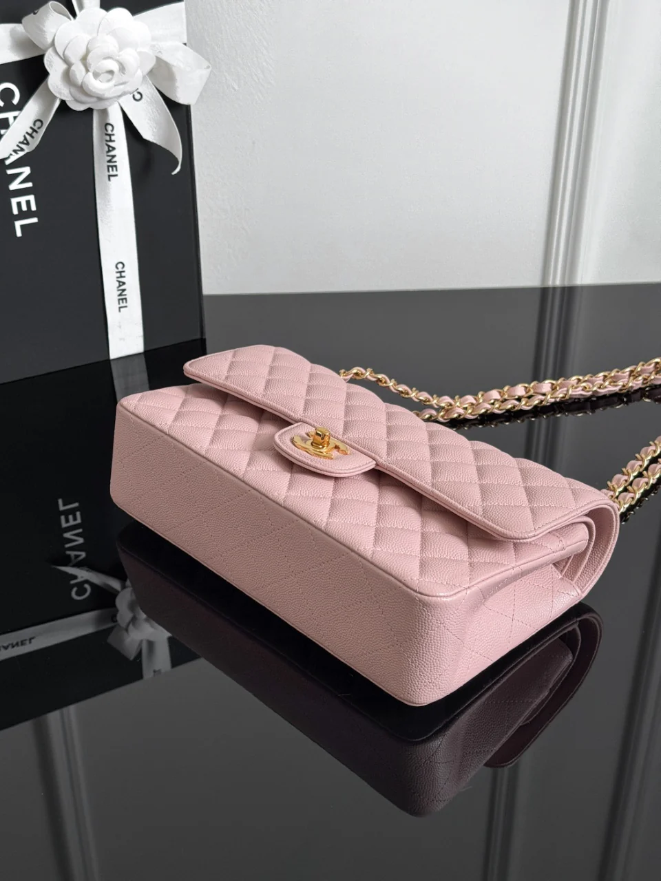 Chan cf25 chain shoulder bag