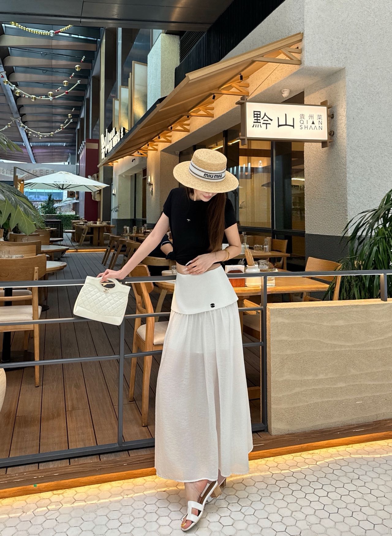 Chan 26ss contract mesh skirt
