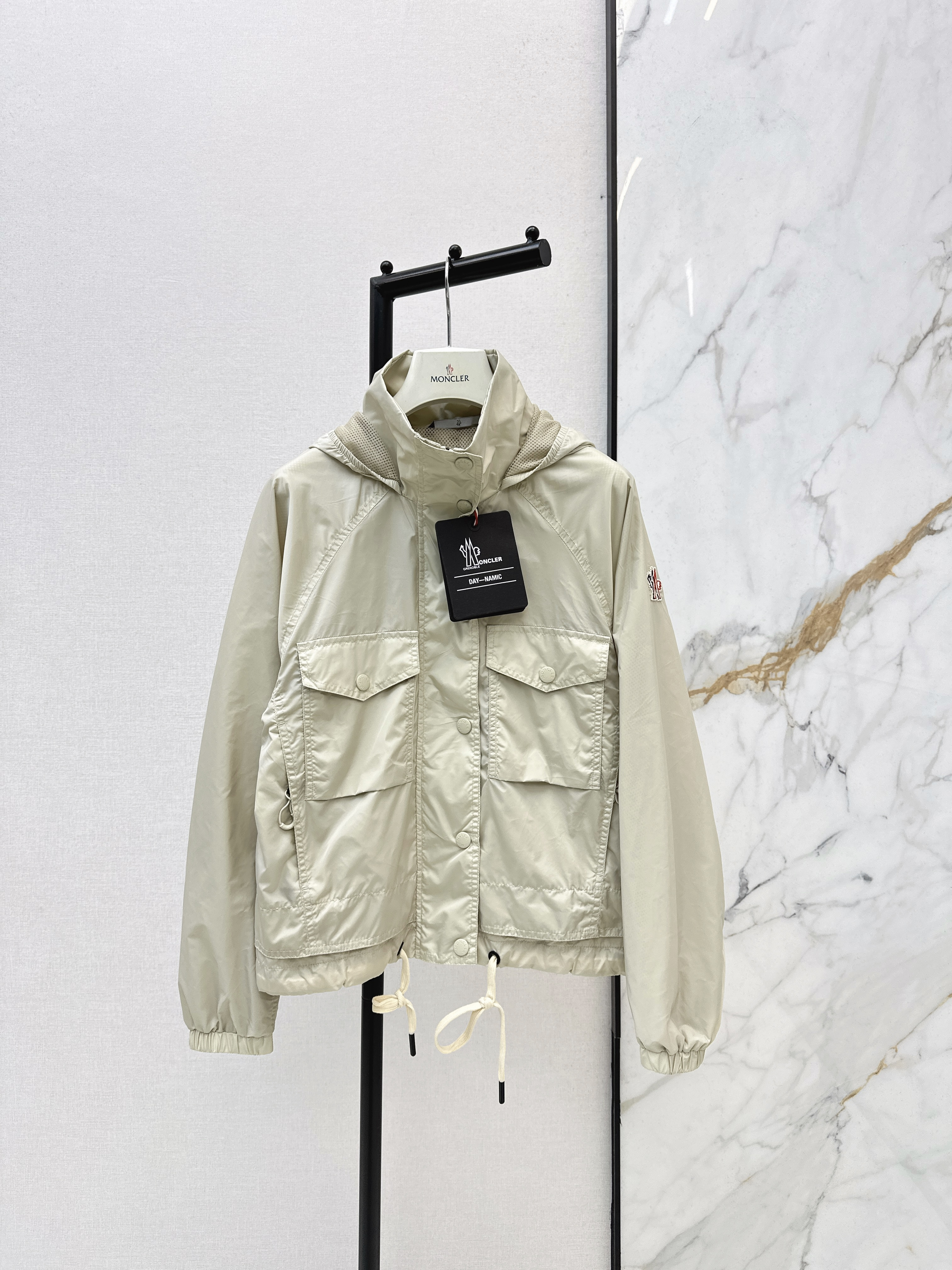 Monc 26ss trench coat