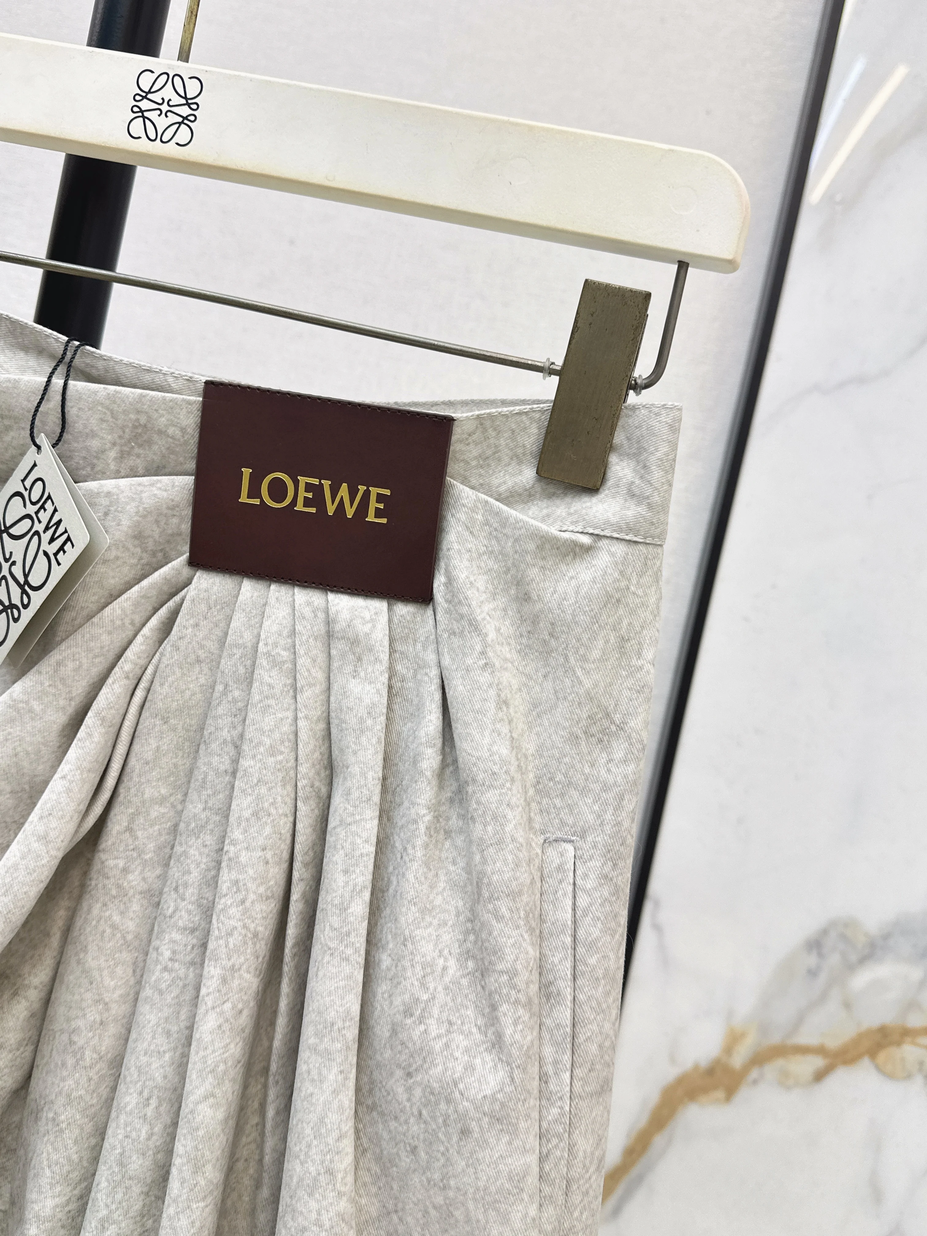 Loe 26ss crinkled pants