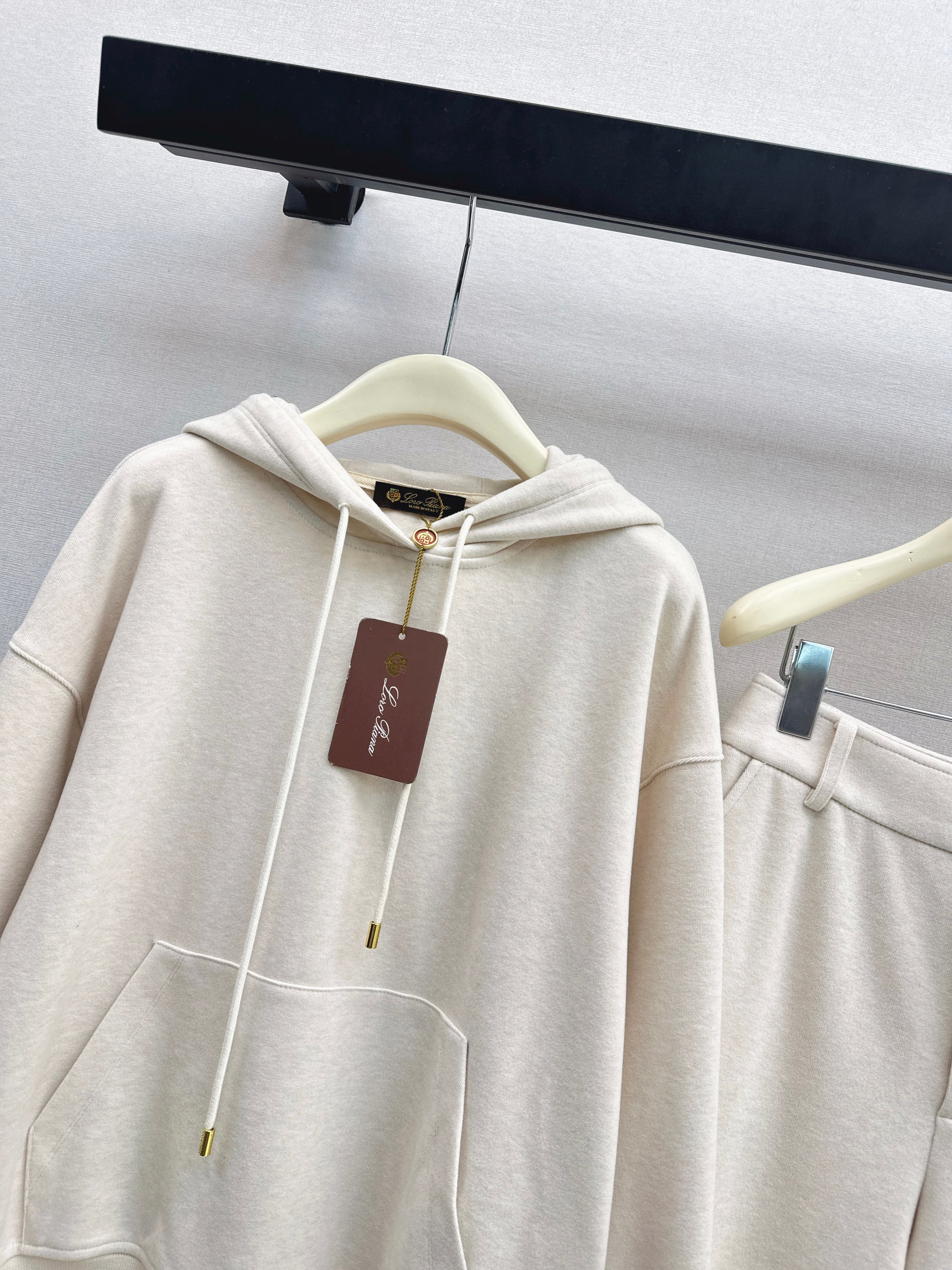 Loro 26ss sweatsuit