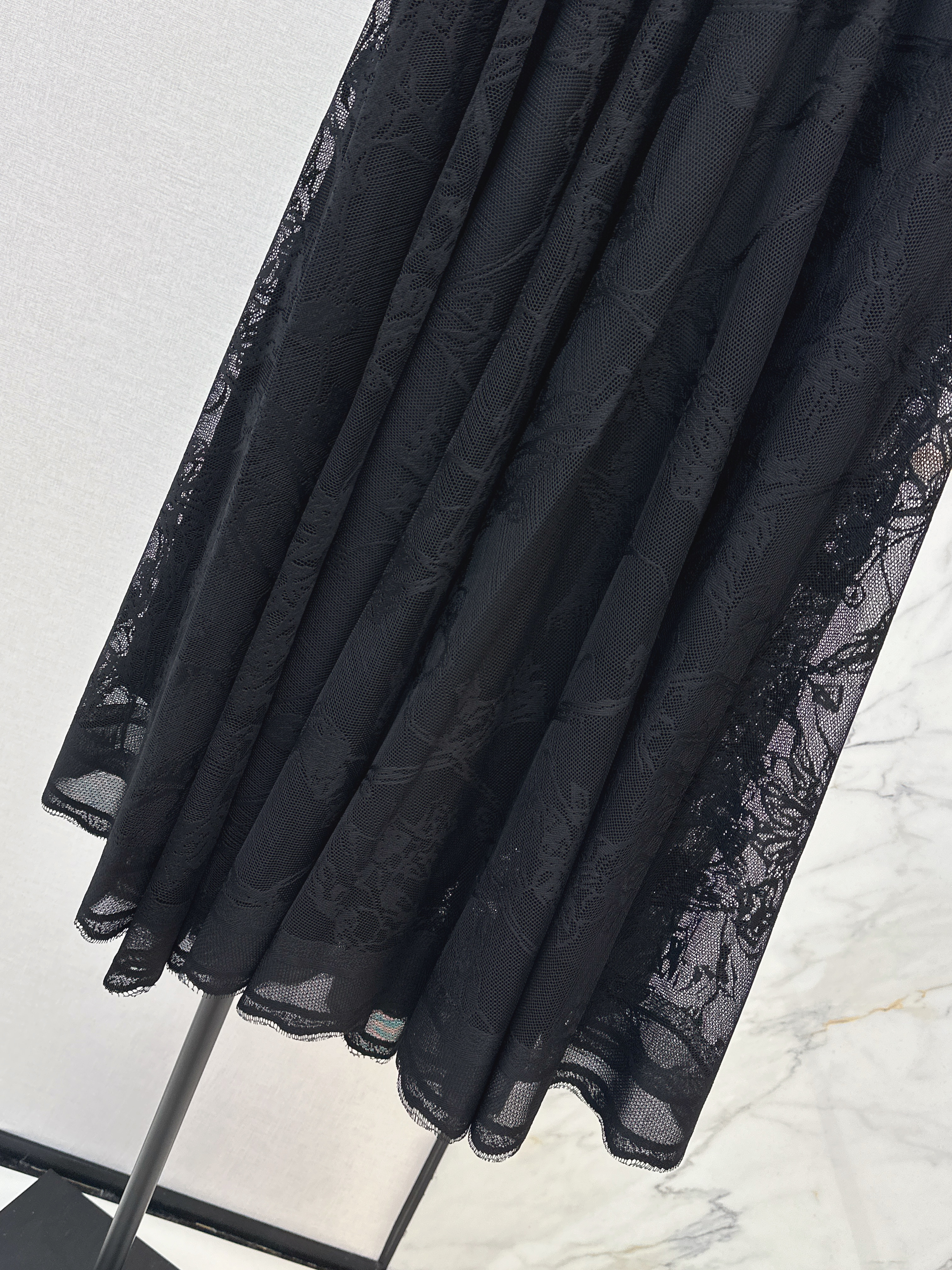 CD 26ss lace skirts