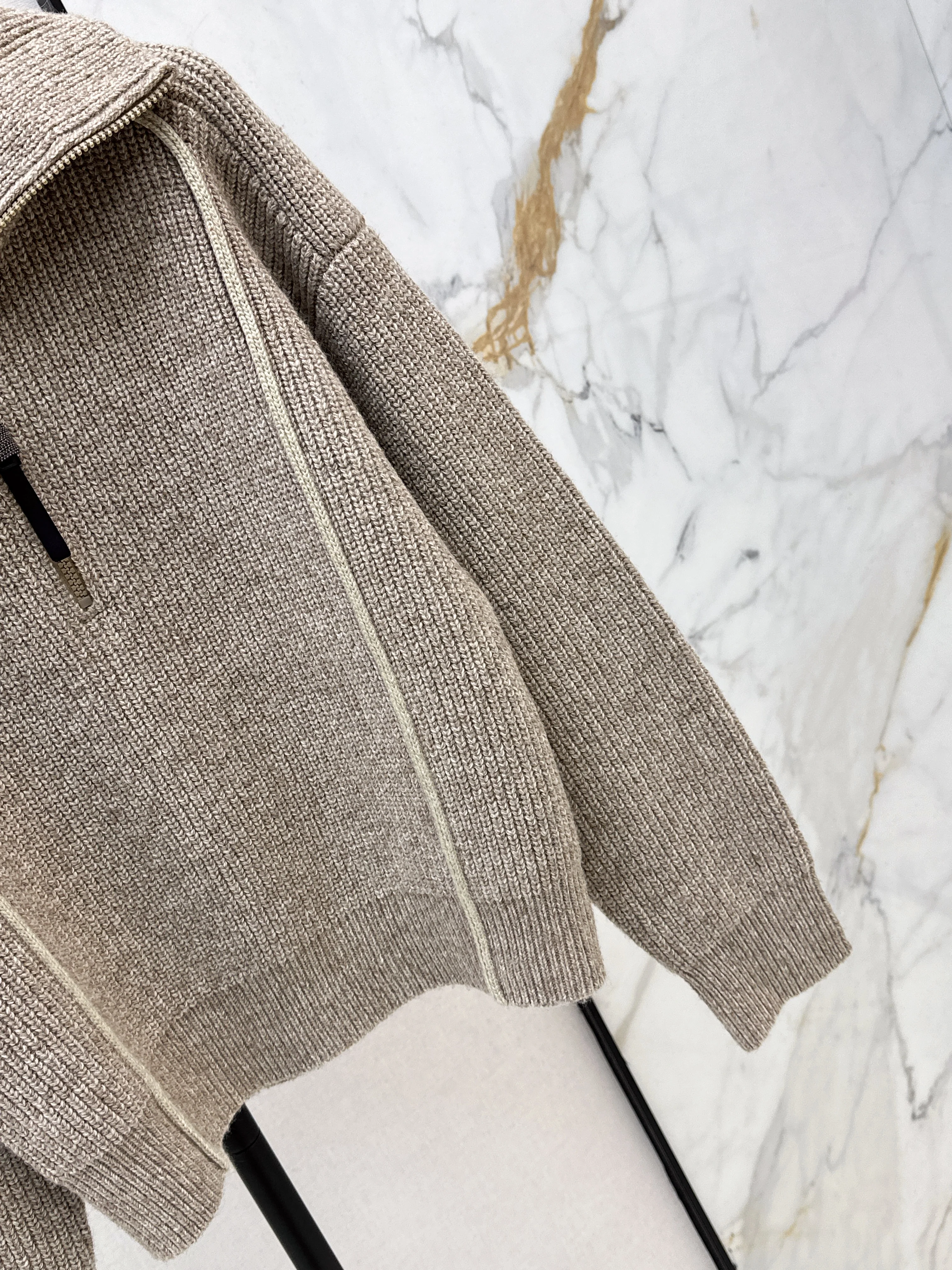 Brun 26ss zip-up sweater