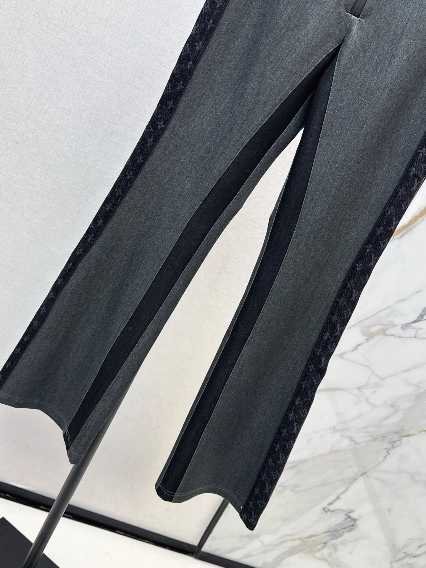 Louis 25fw jacquard leggings