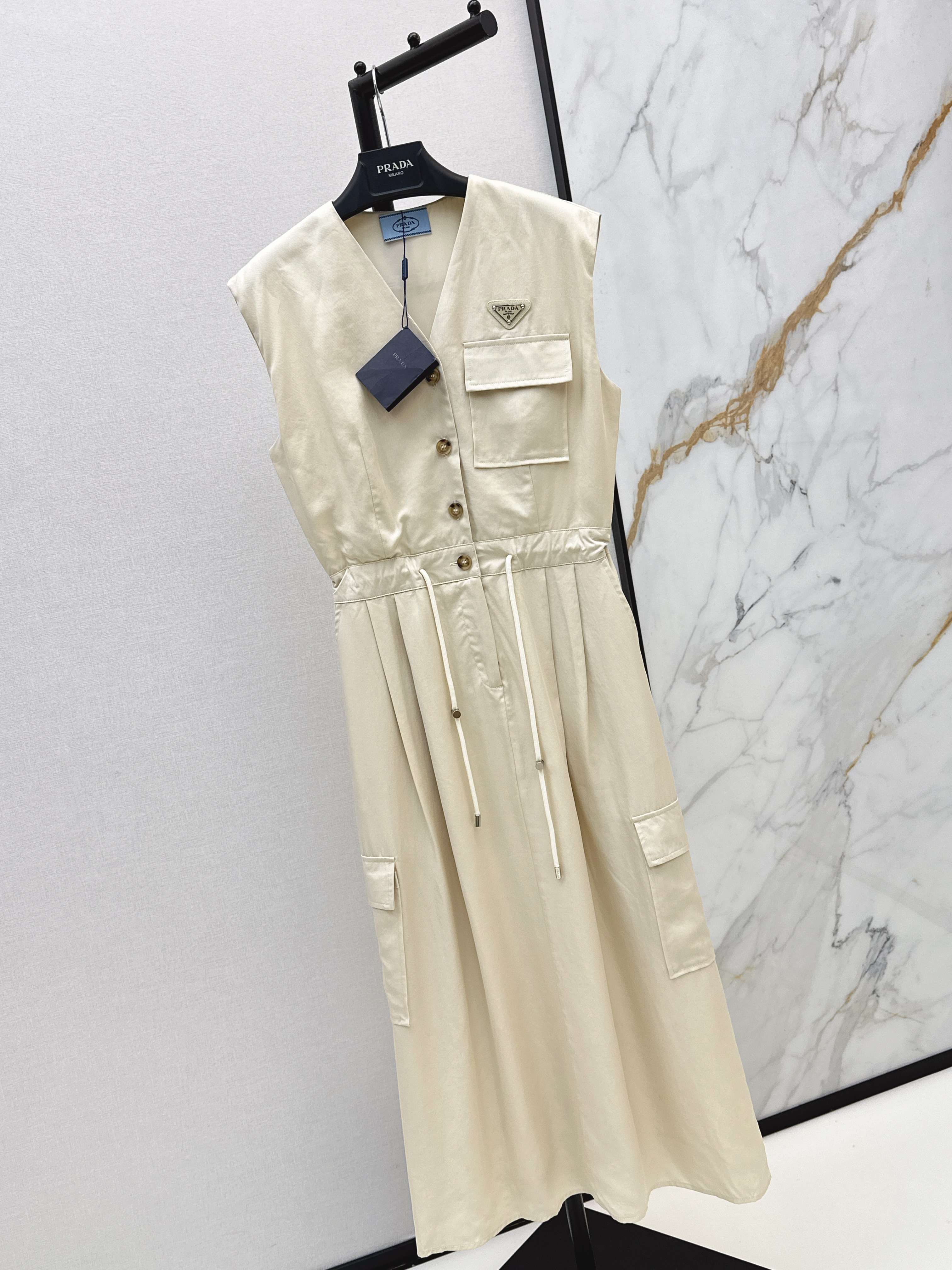 Pra 26ss drawsting sleeveless dress