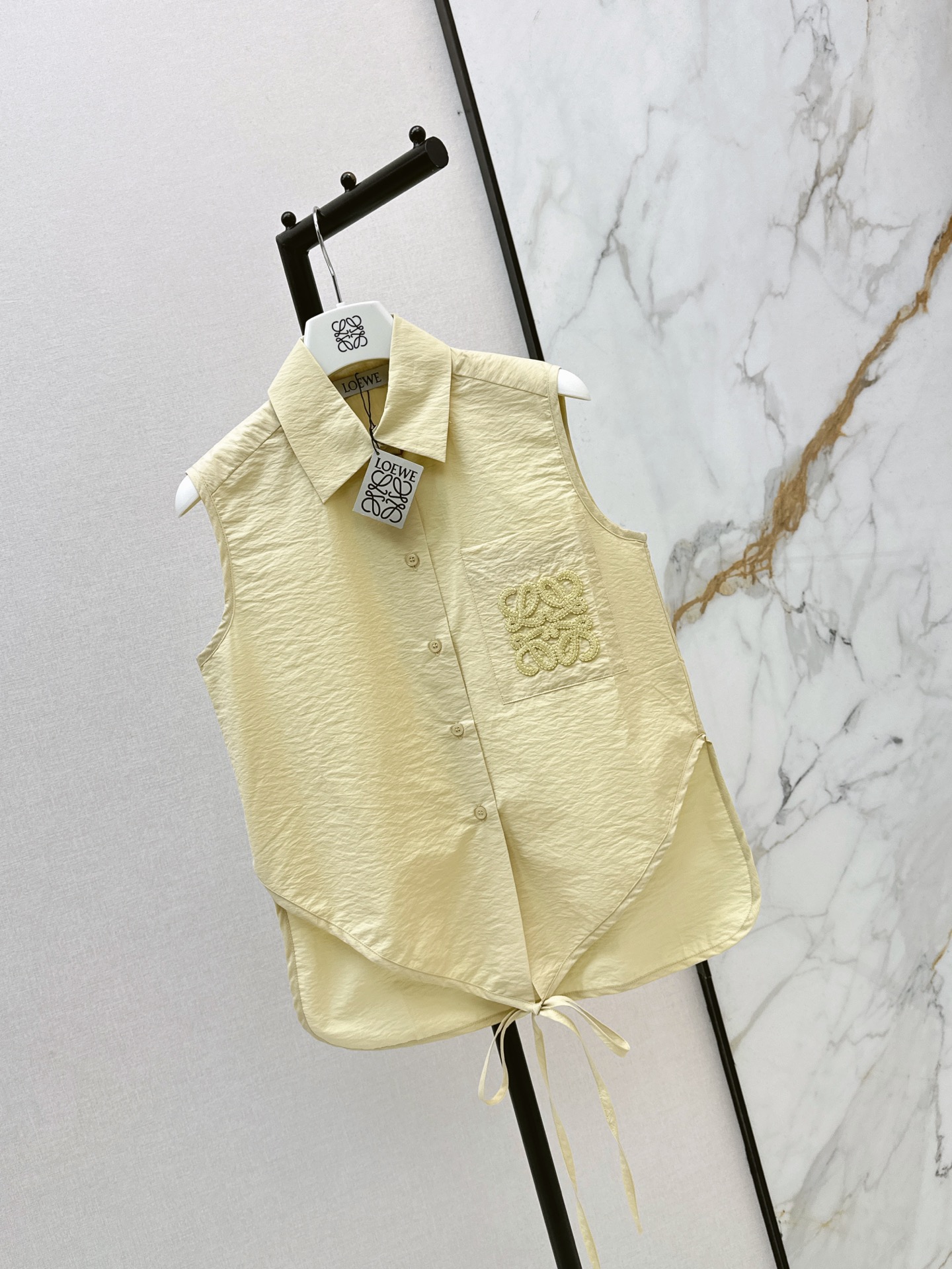 Loe 26ss sleeveless embroidery shirt