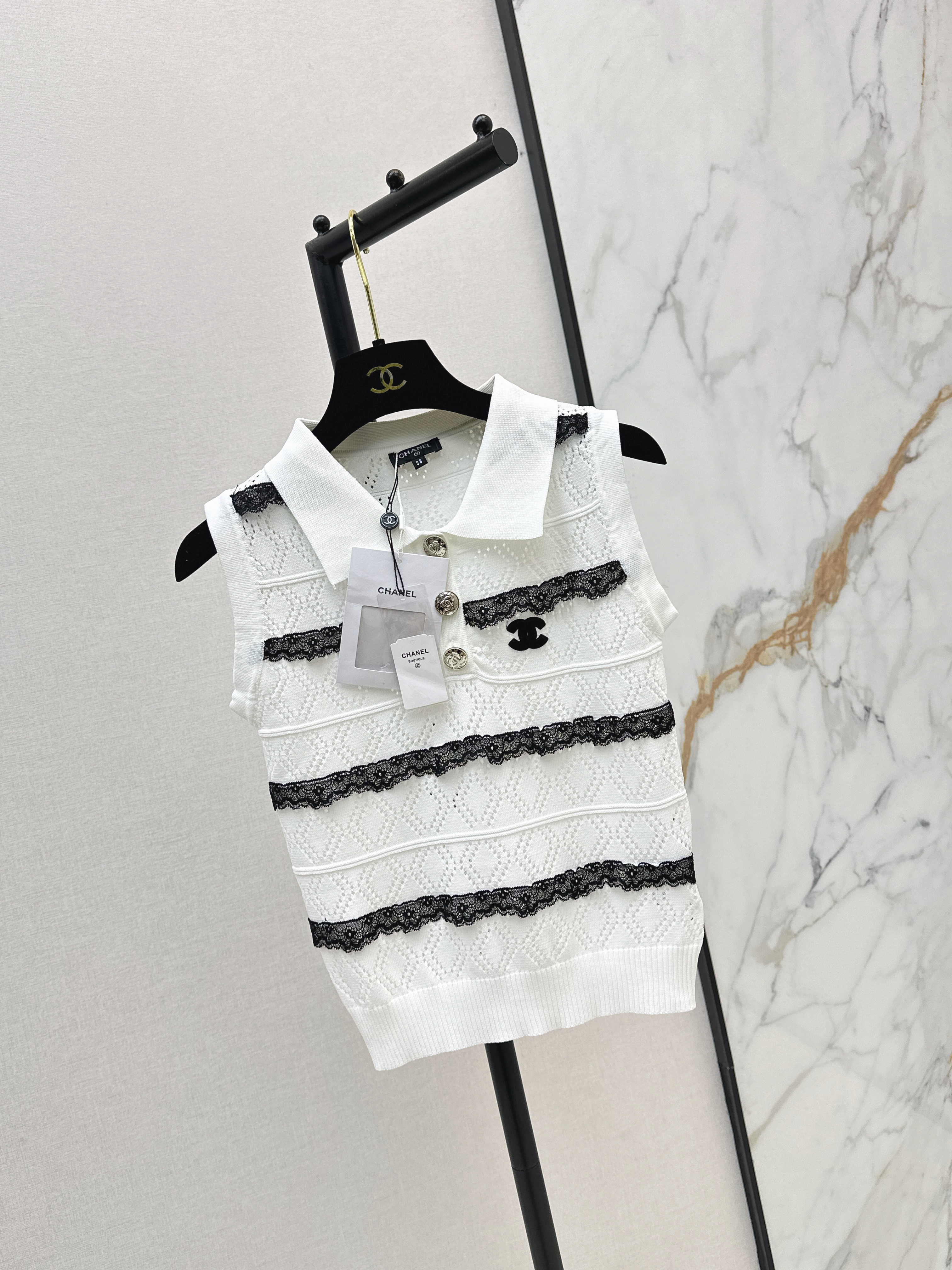 Chan 26ss lace knit vest