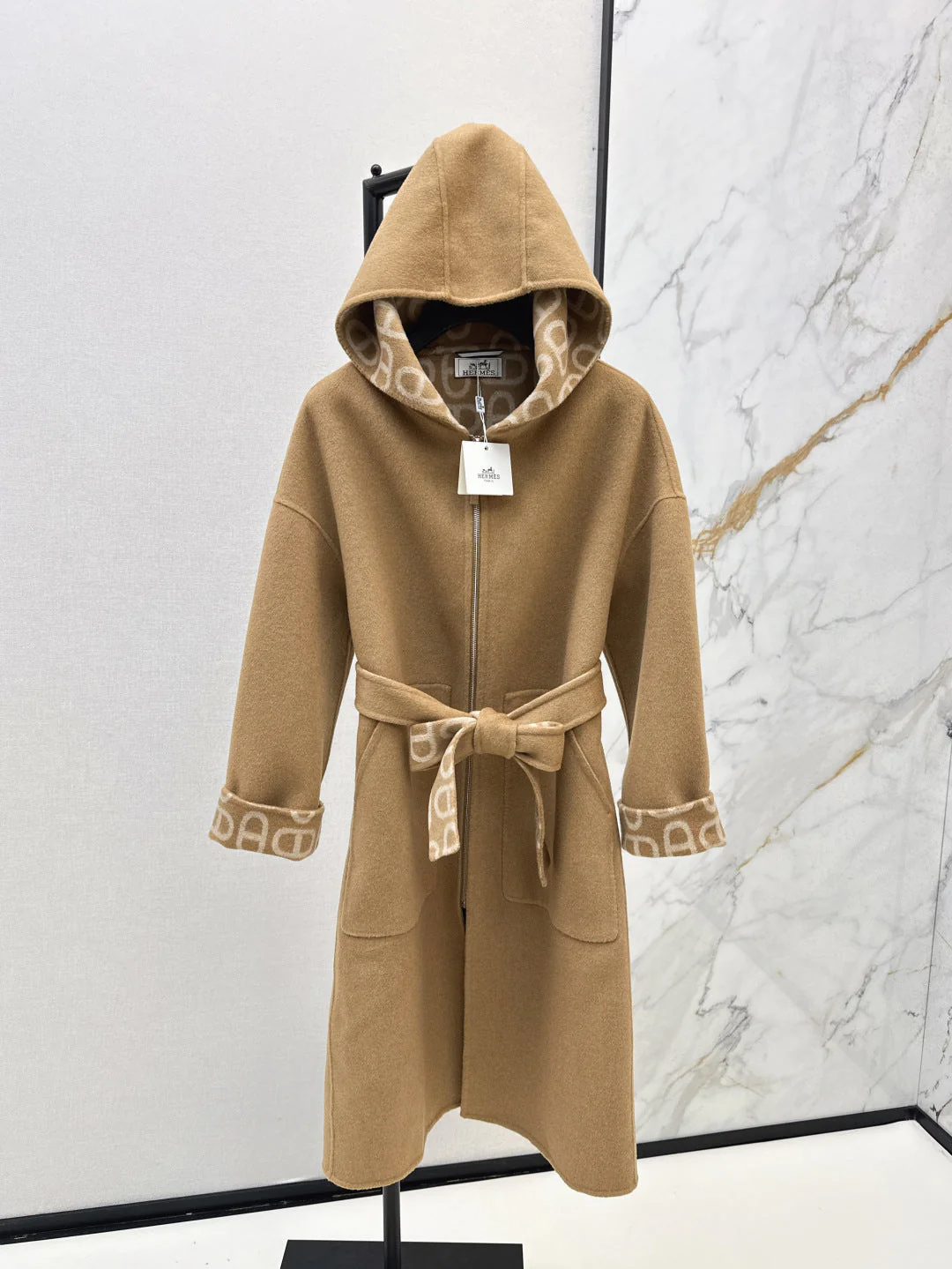 Her 25fw cashmere coat