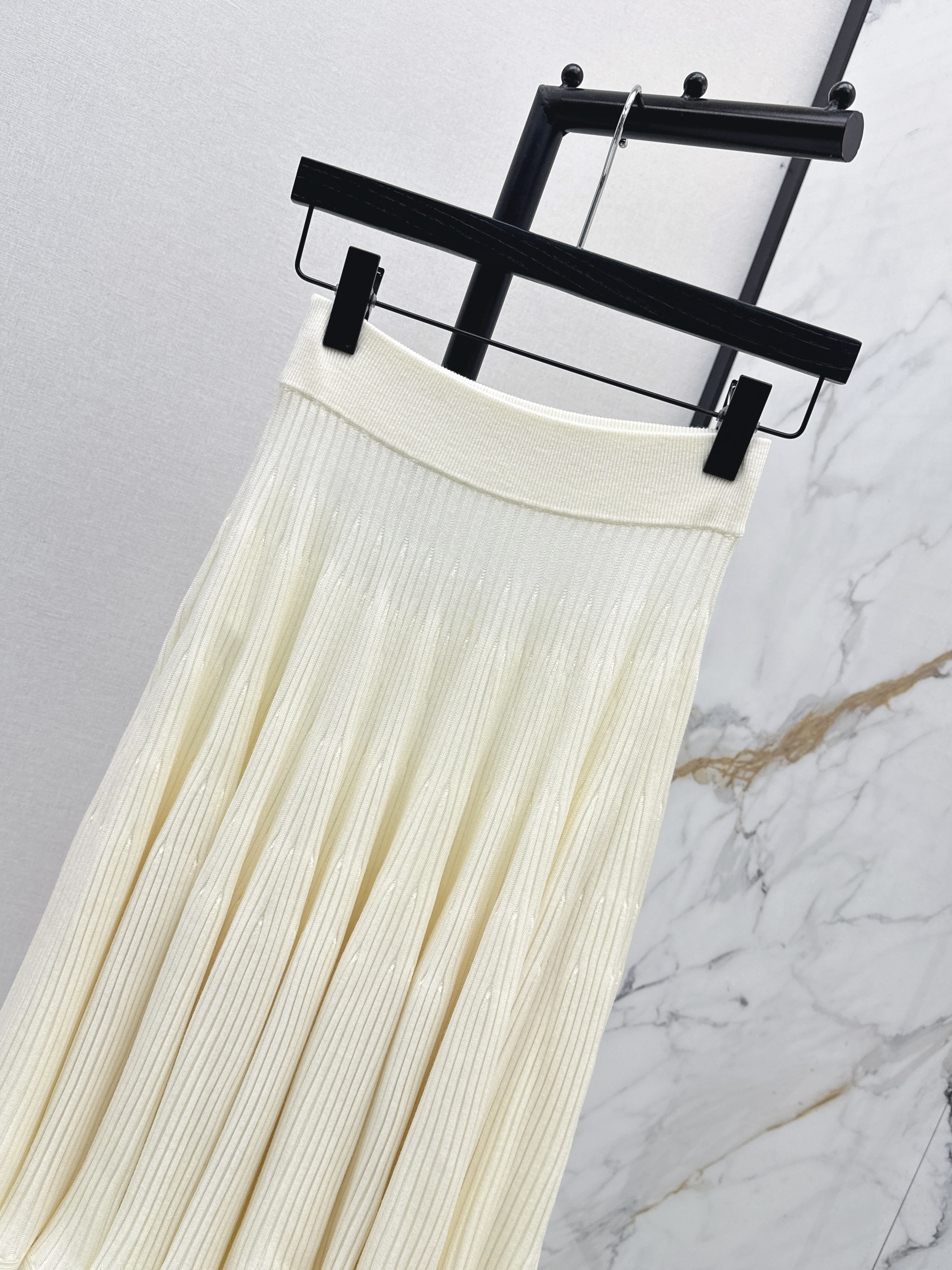 Loui 26ss knit pleated skirt