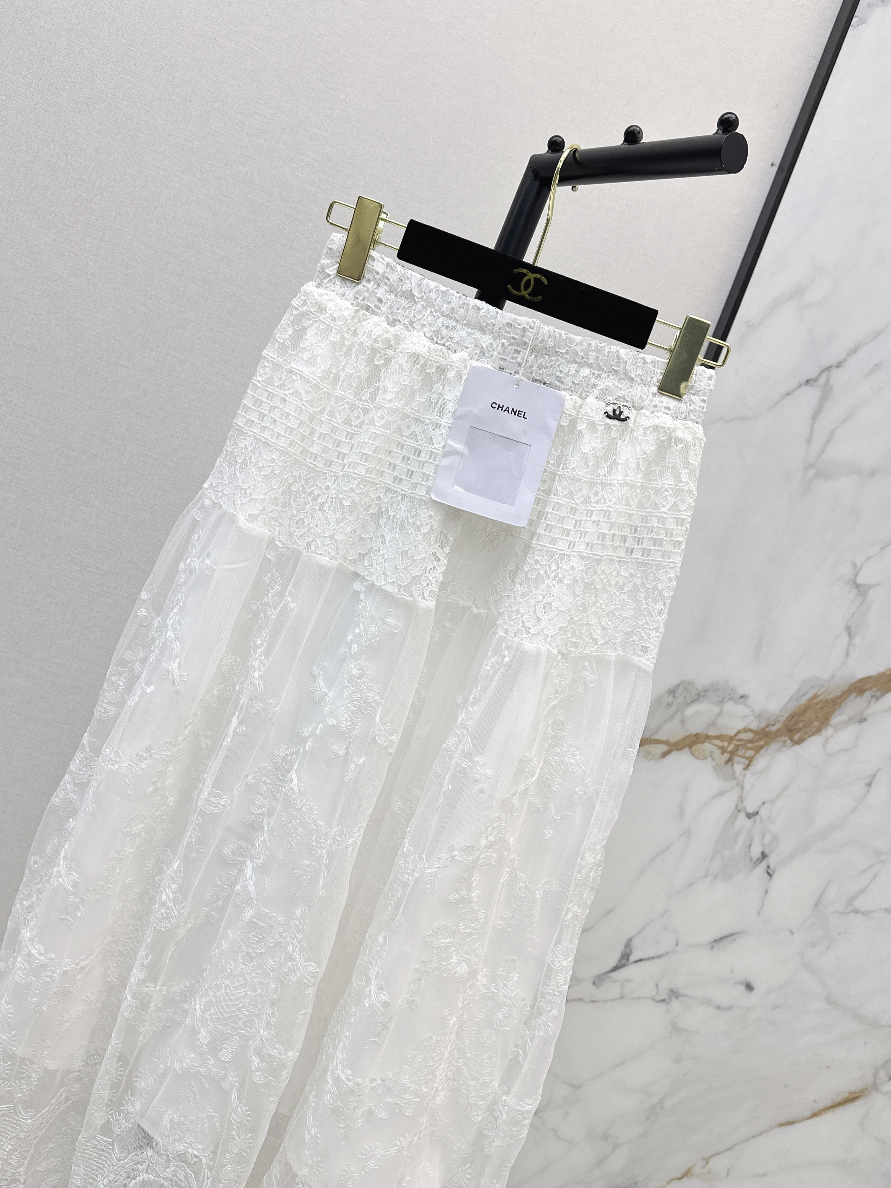 Chan 26ss lace skirt
