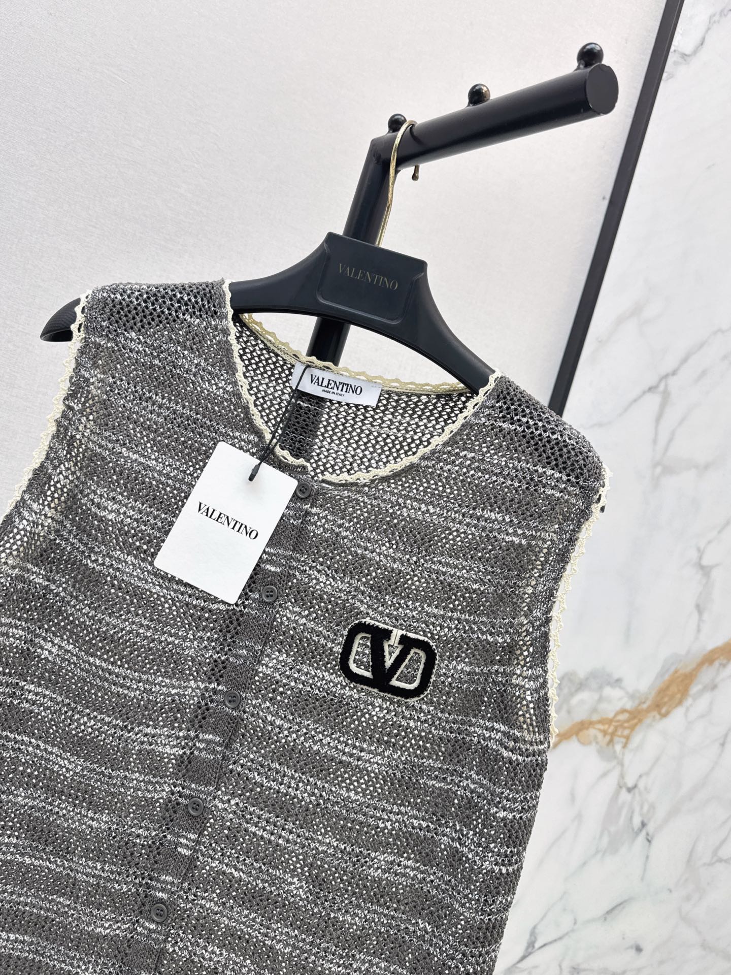 Valen 26ss stripe knit vest