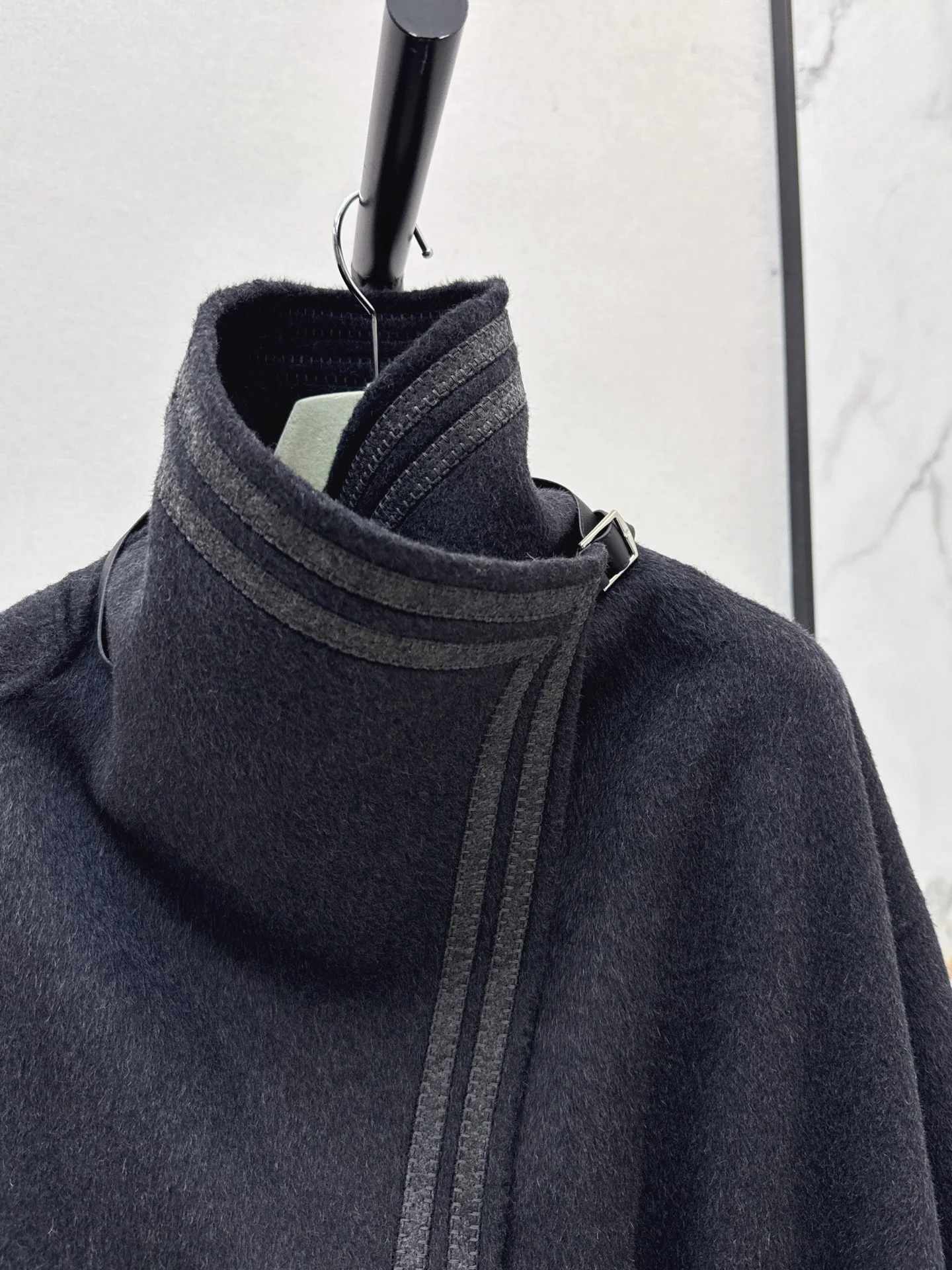 Herm 25fw cashmere overcoats