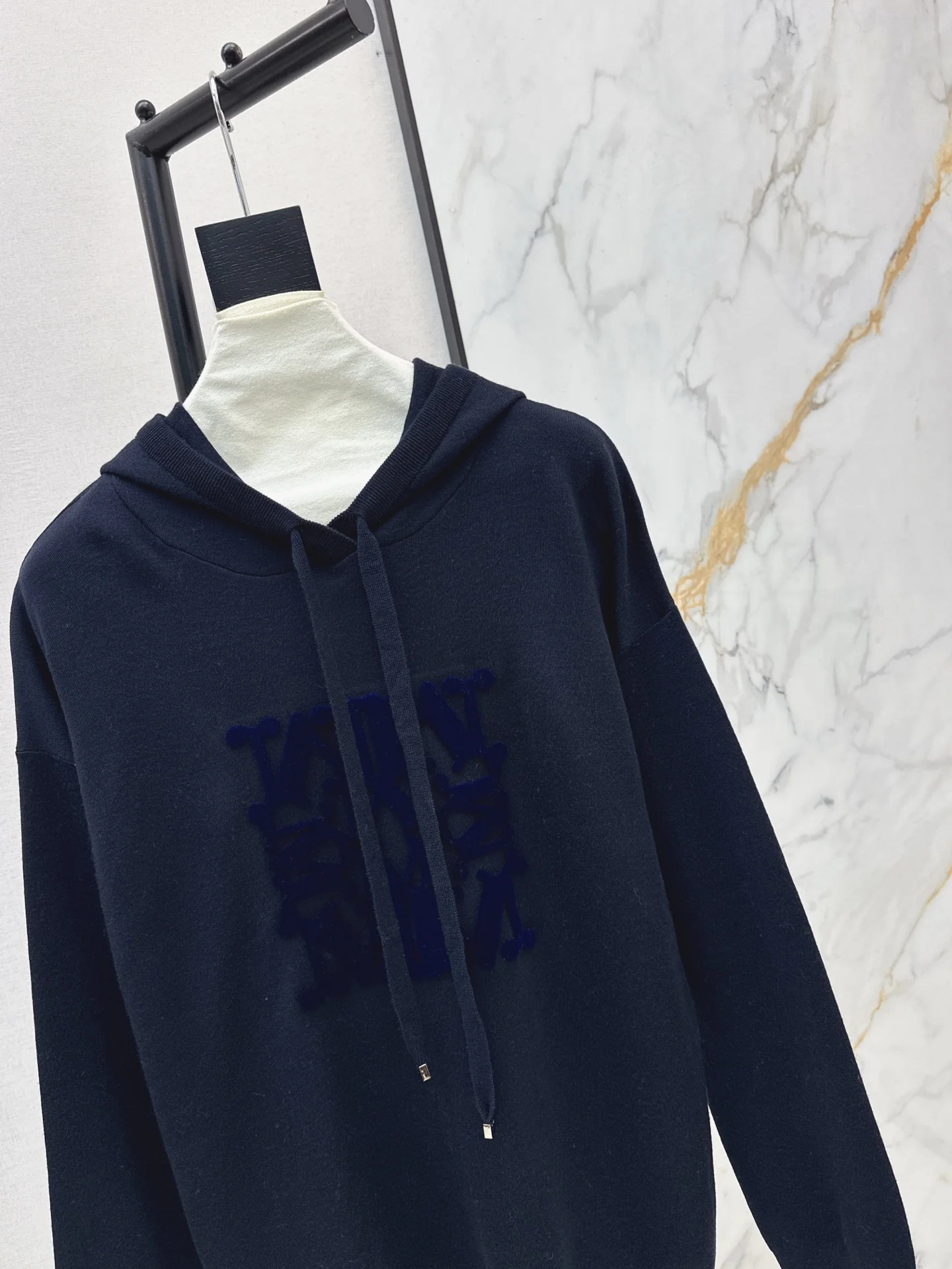 Max 25fw hooded sweater