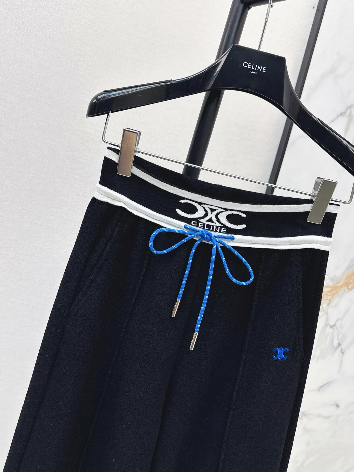 Celi 25fw straight pants