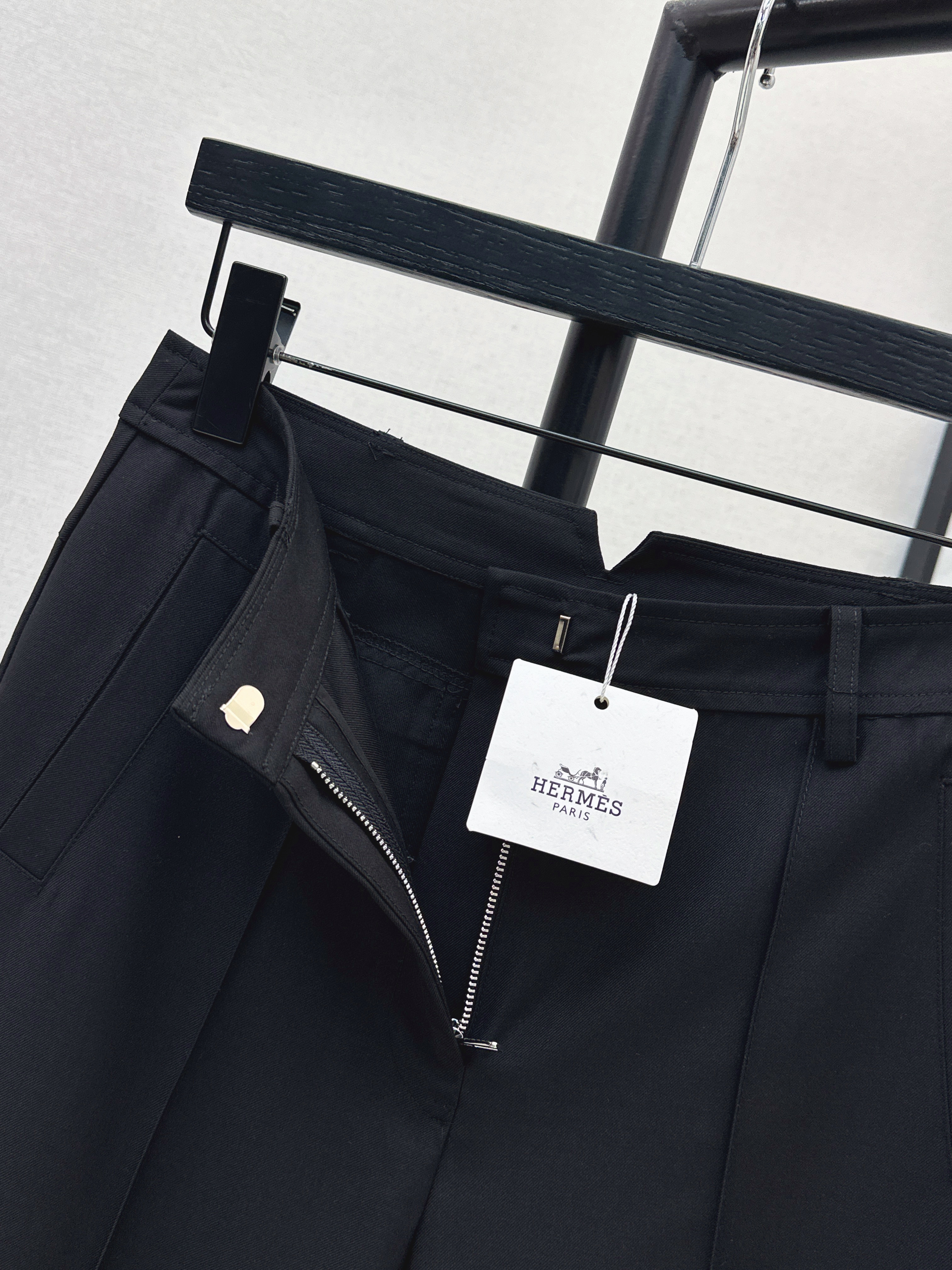 Her 26ss suit pants