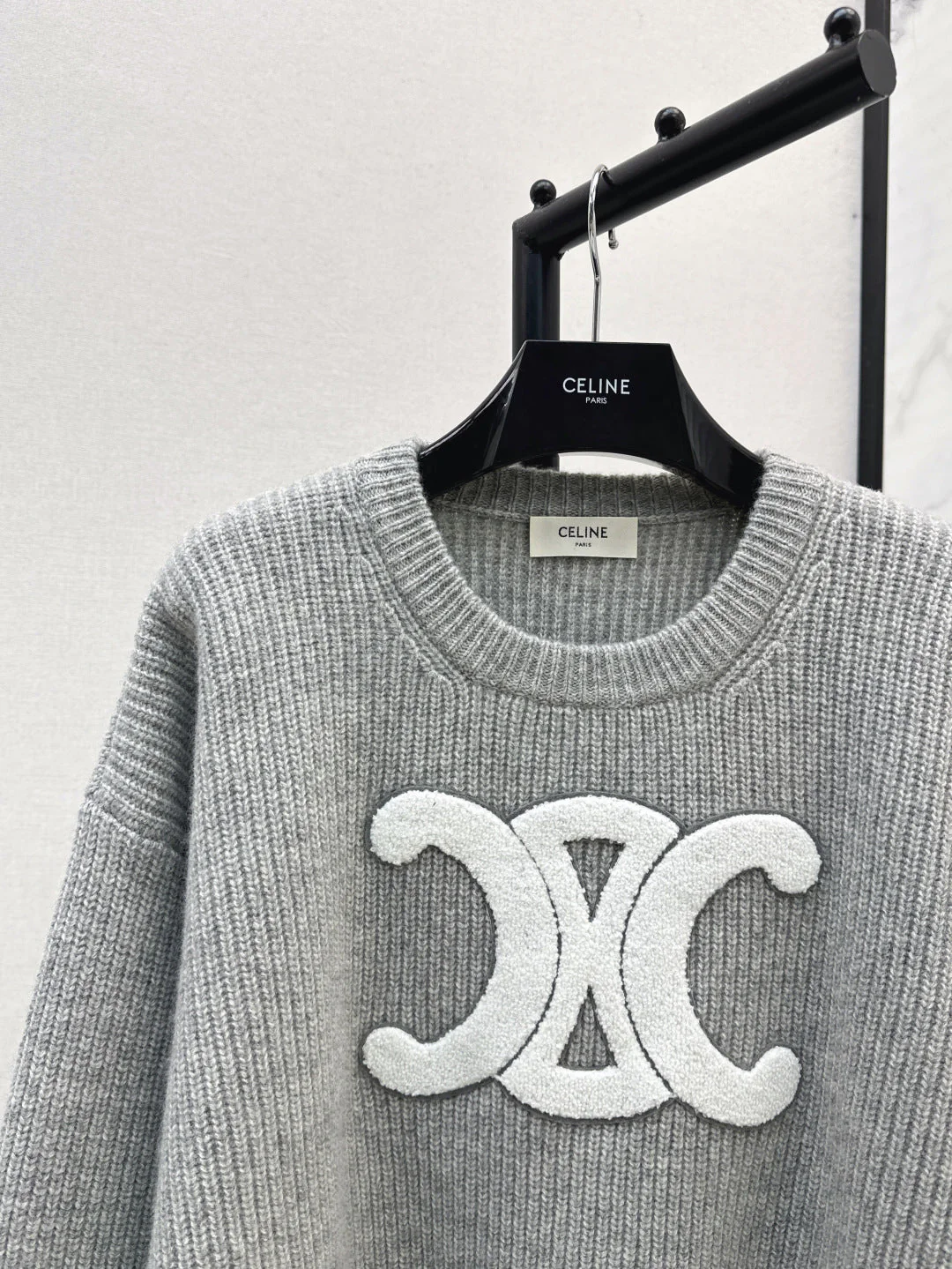 Celi 25fw embroidered sweater