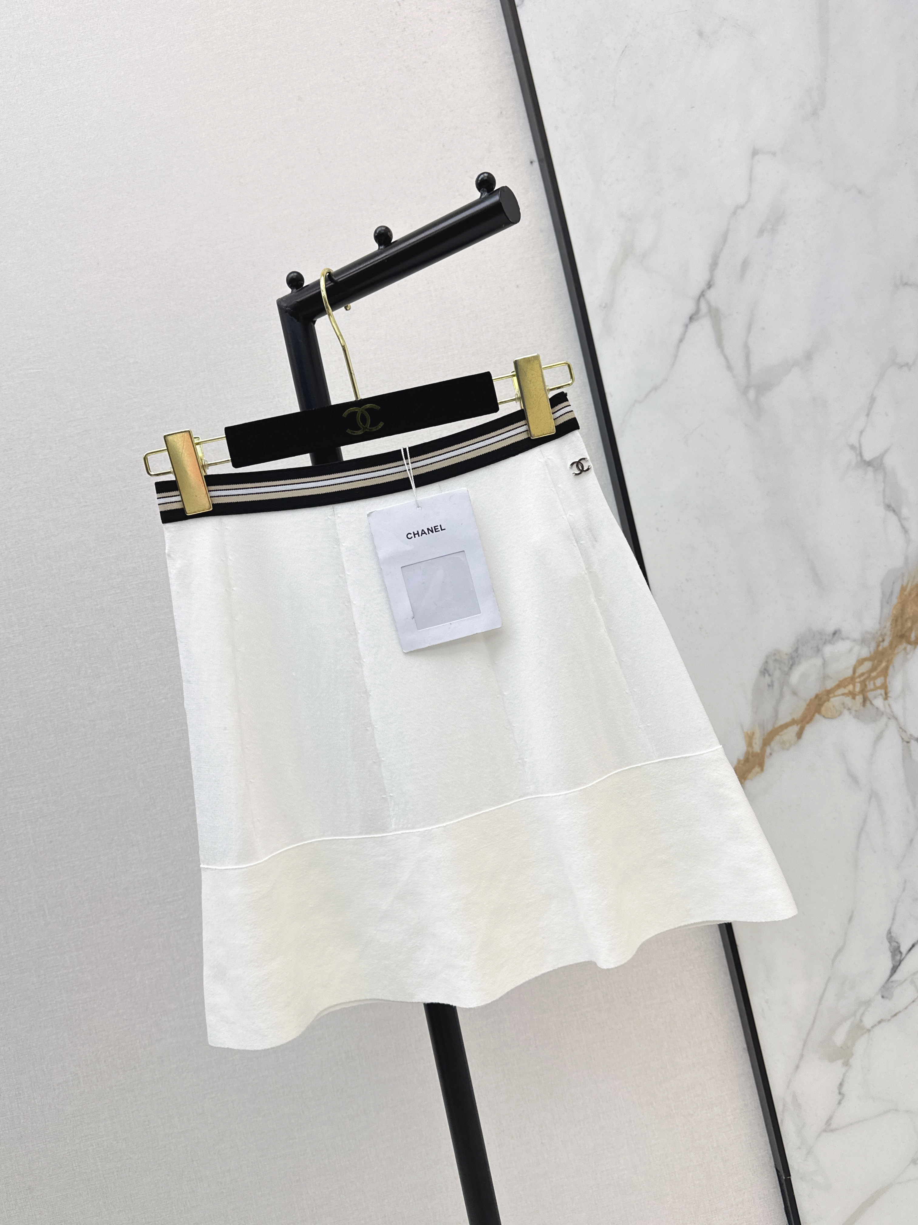 Chan 26ss A-line skirt