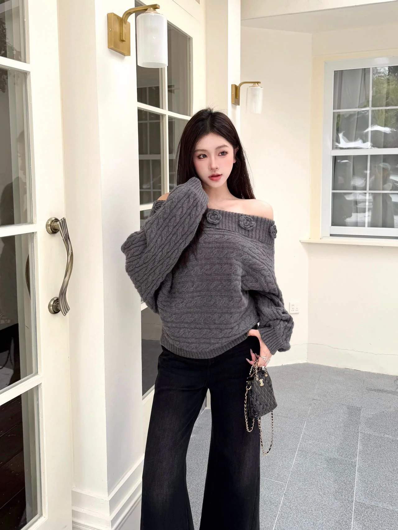Chan 26ss off shoulder top sweater
