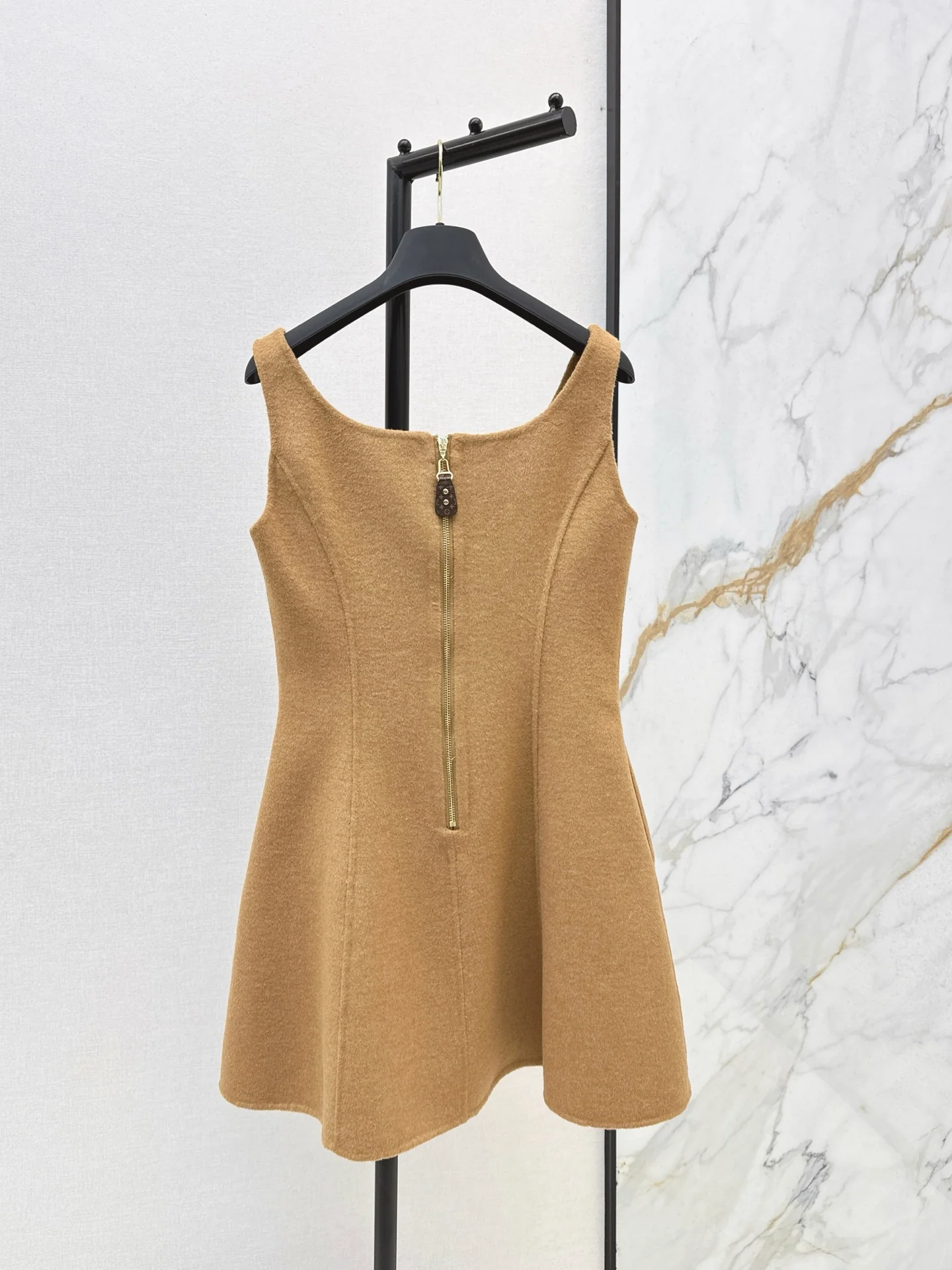 Louis 25fw woolen dress