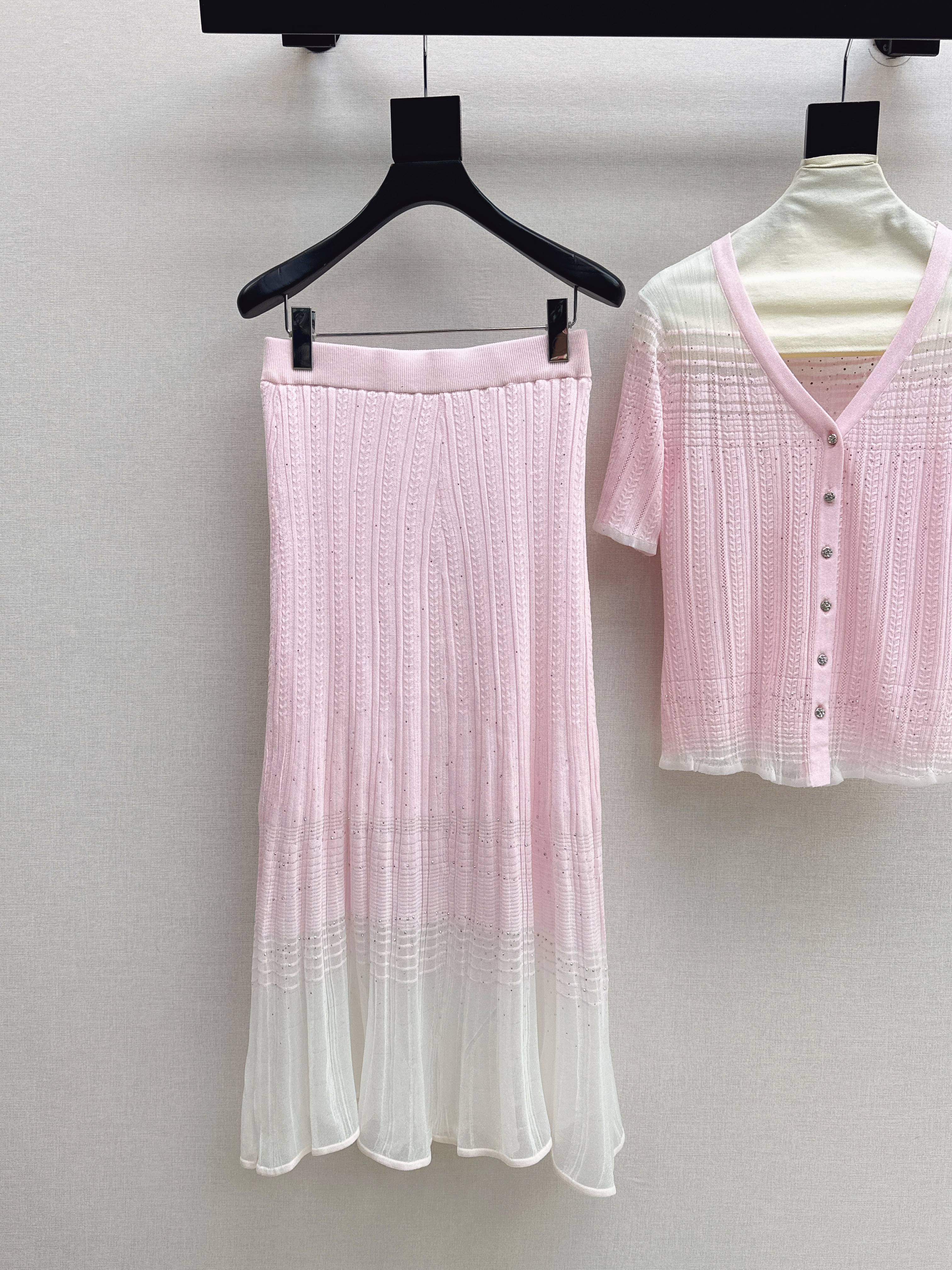 Chan 26ss knit cardigan skirt set