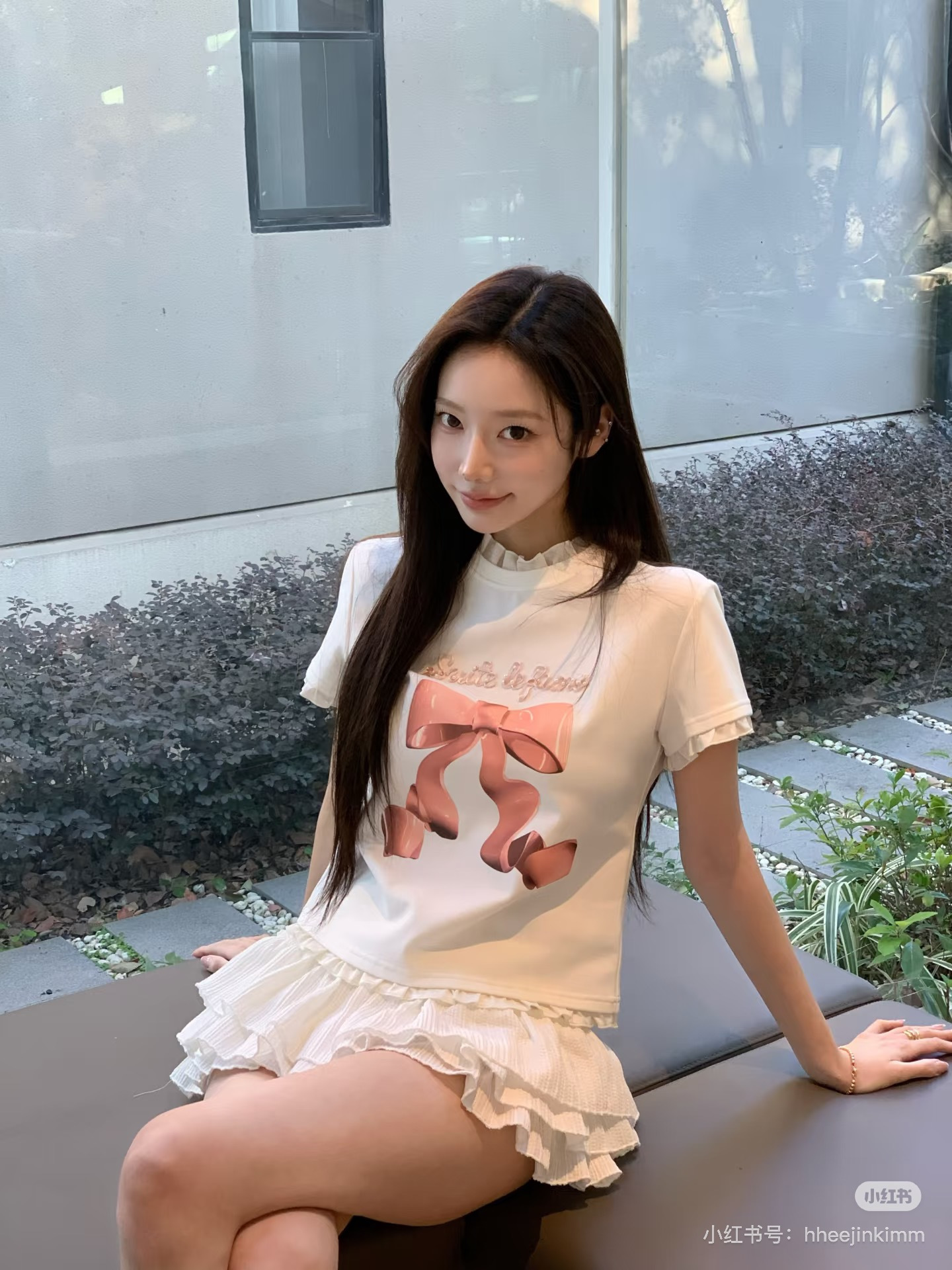 26SS Bow Graphic T-Shirt