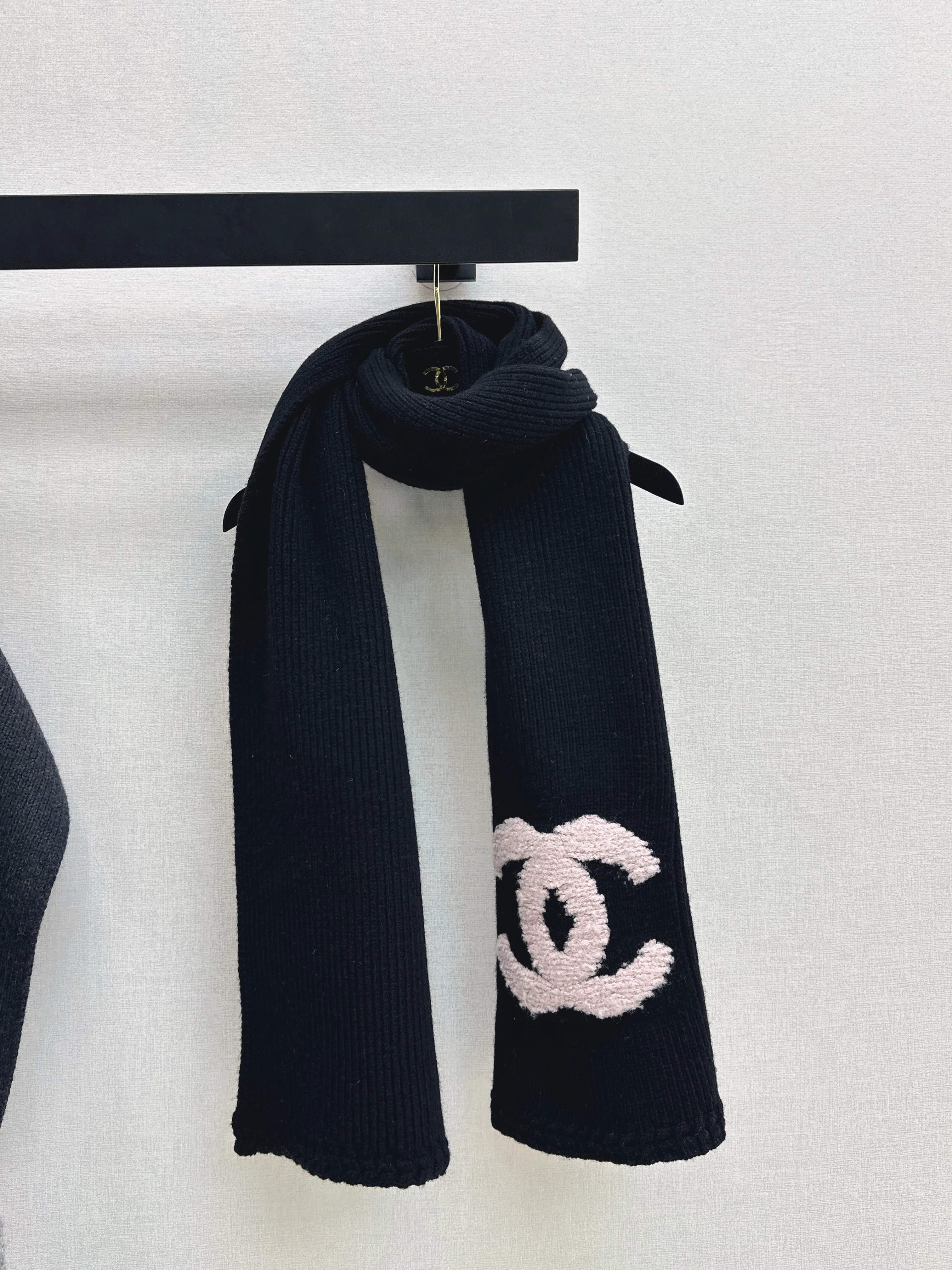 Chan 26ss cashmere scarf