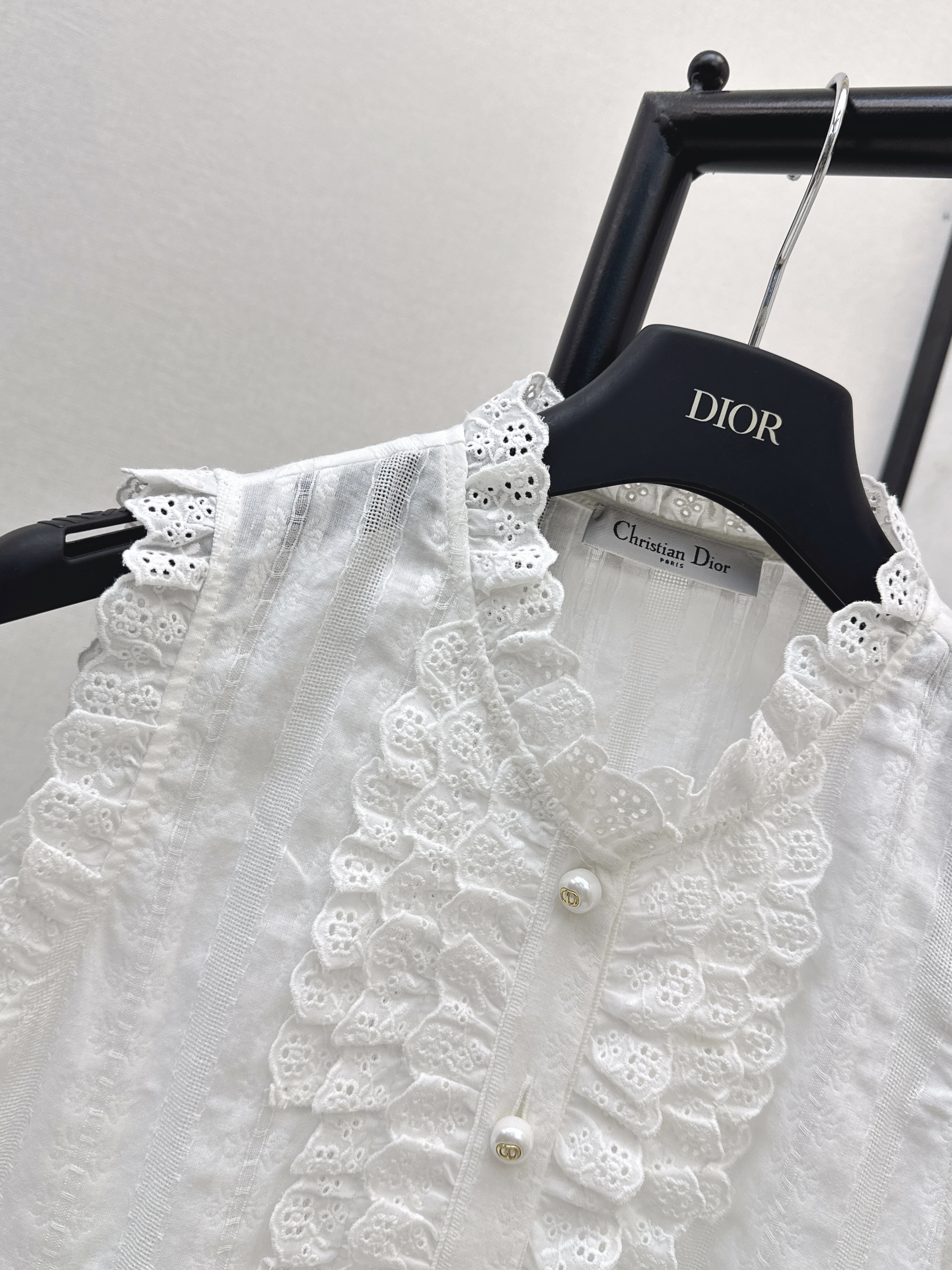 CD 26ss reffle sleeveless shirt