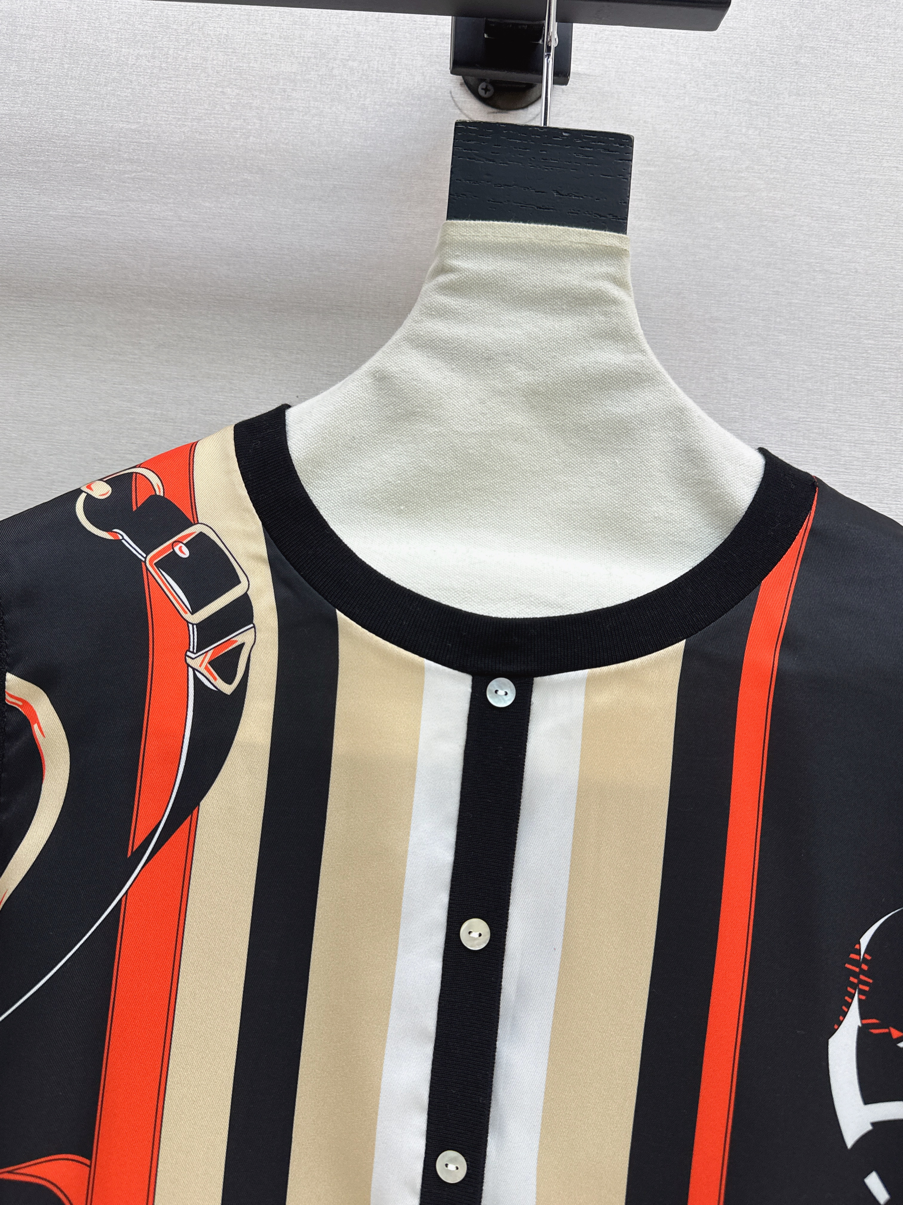 Herm 26ss print knitwear