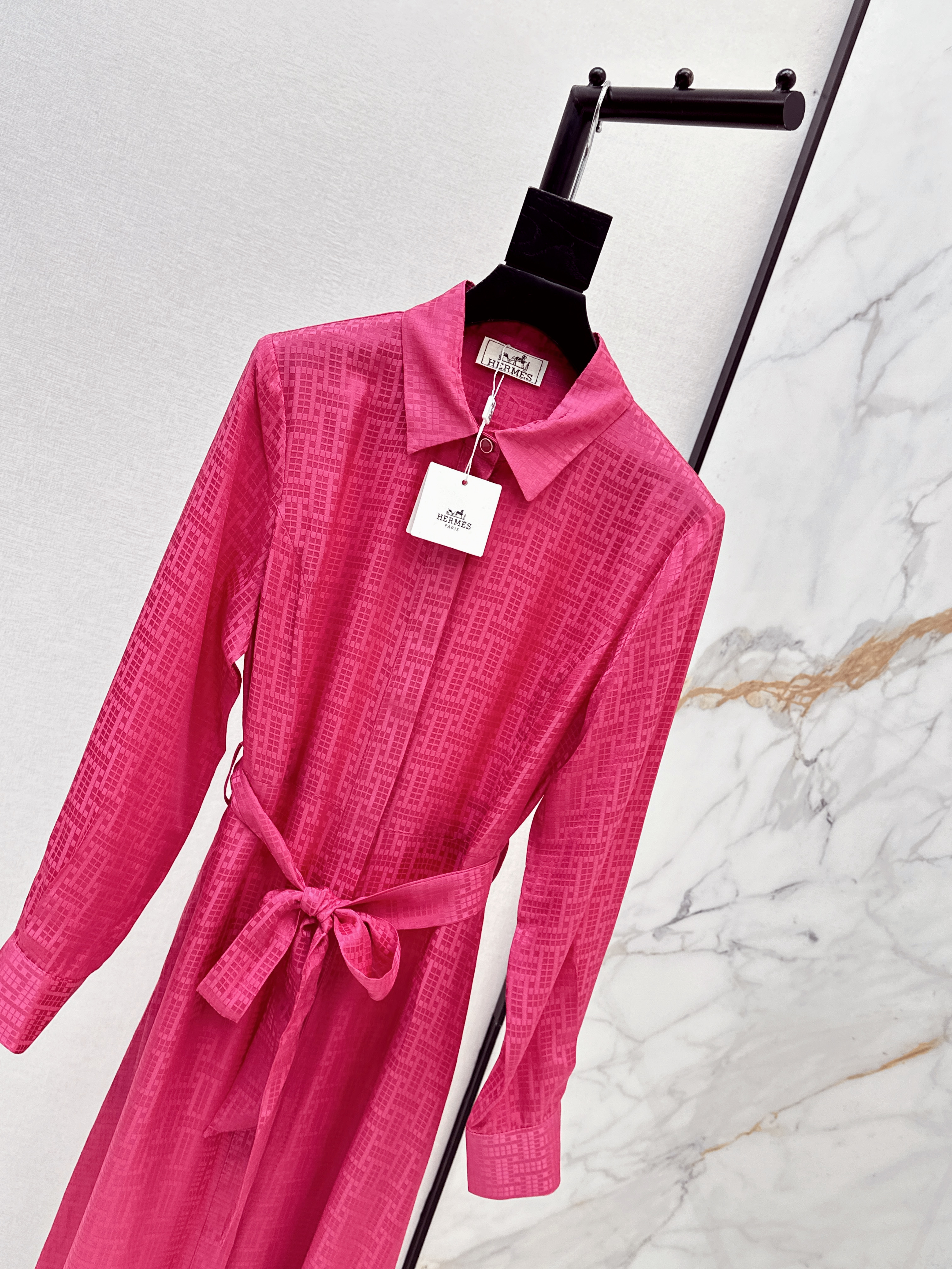 Her 26ss jacquard silk dress