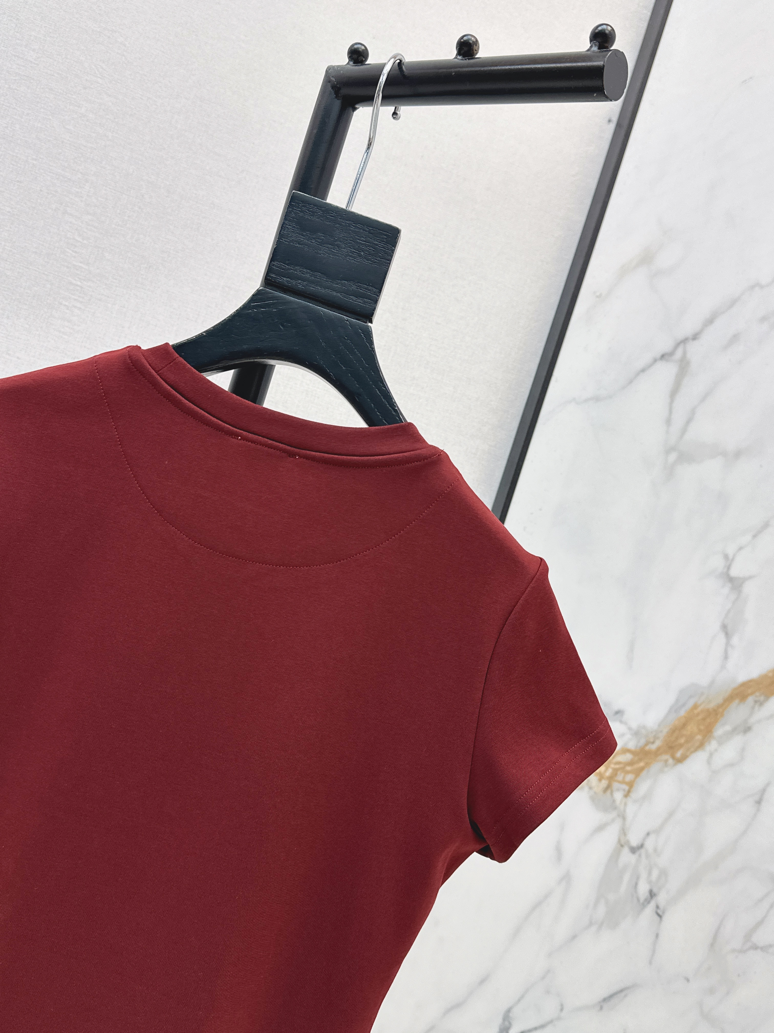 Her 26ss t-shirt