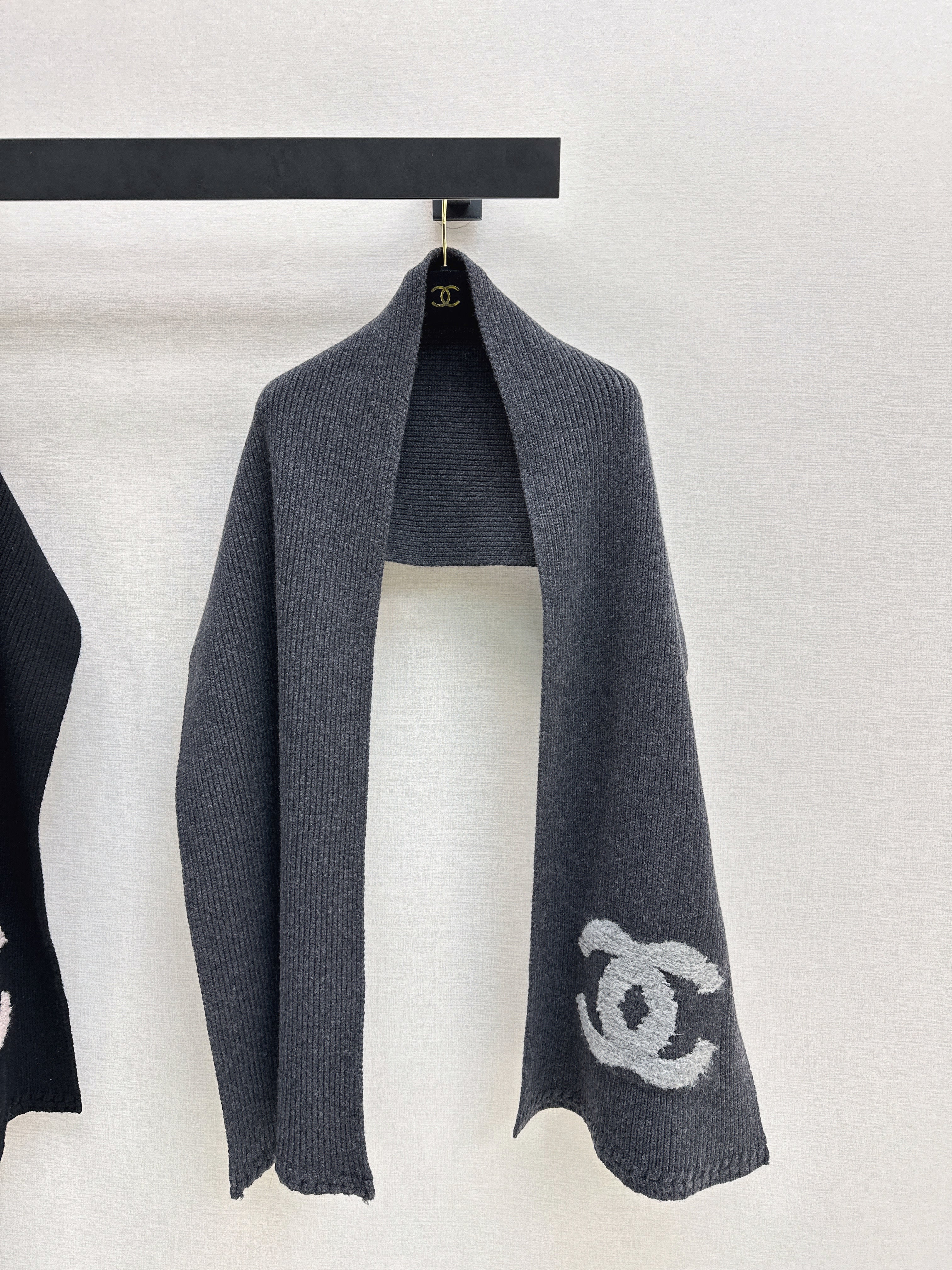 Chan 26ss cashmere scarf
