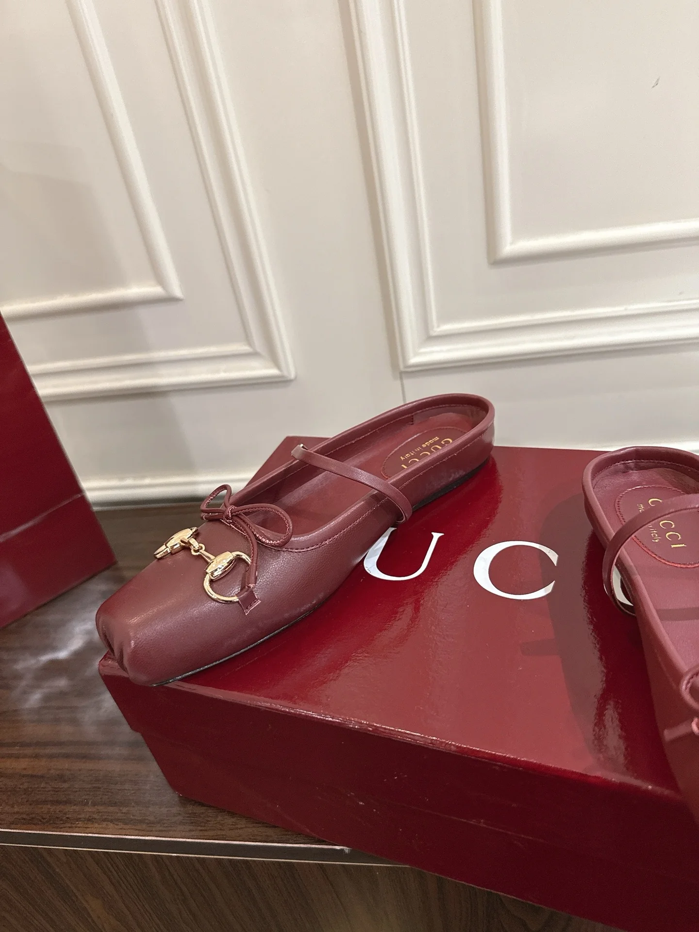 Guc 25fw mules