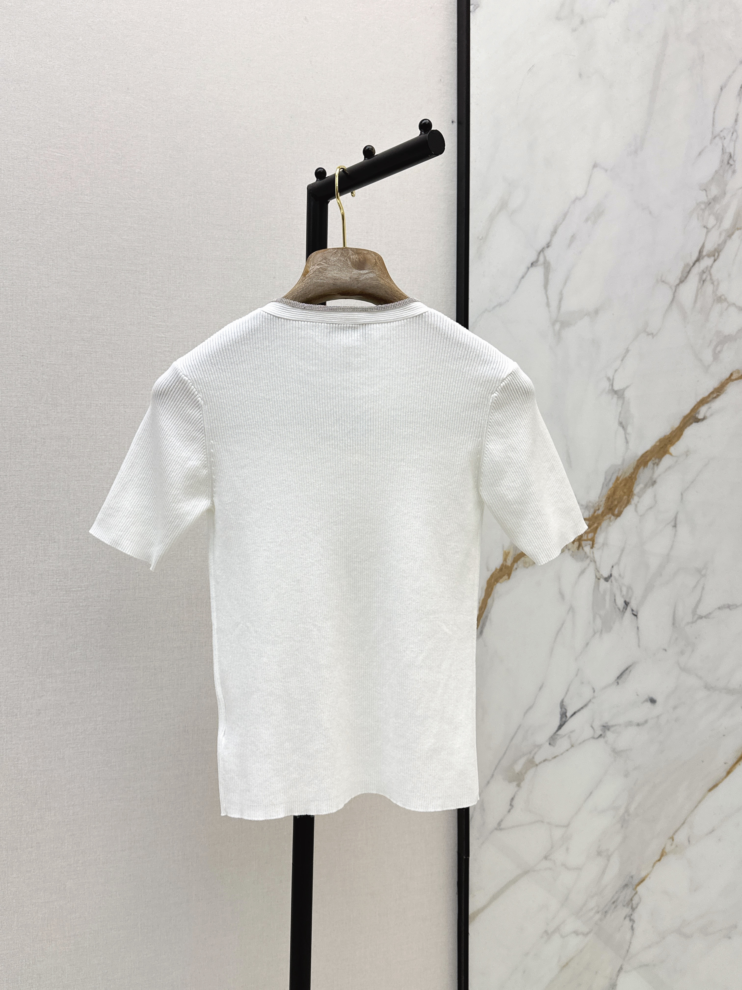 Brun 26ss v-neck knit top
