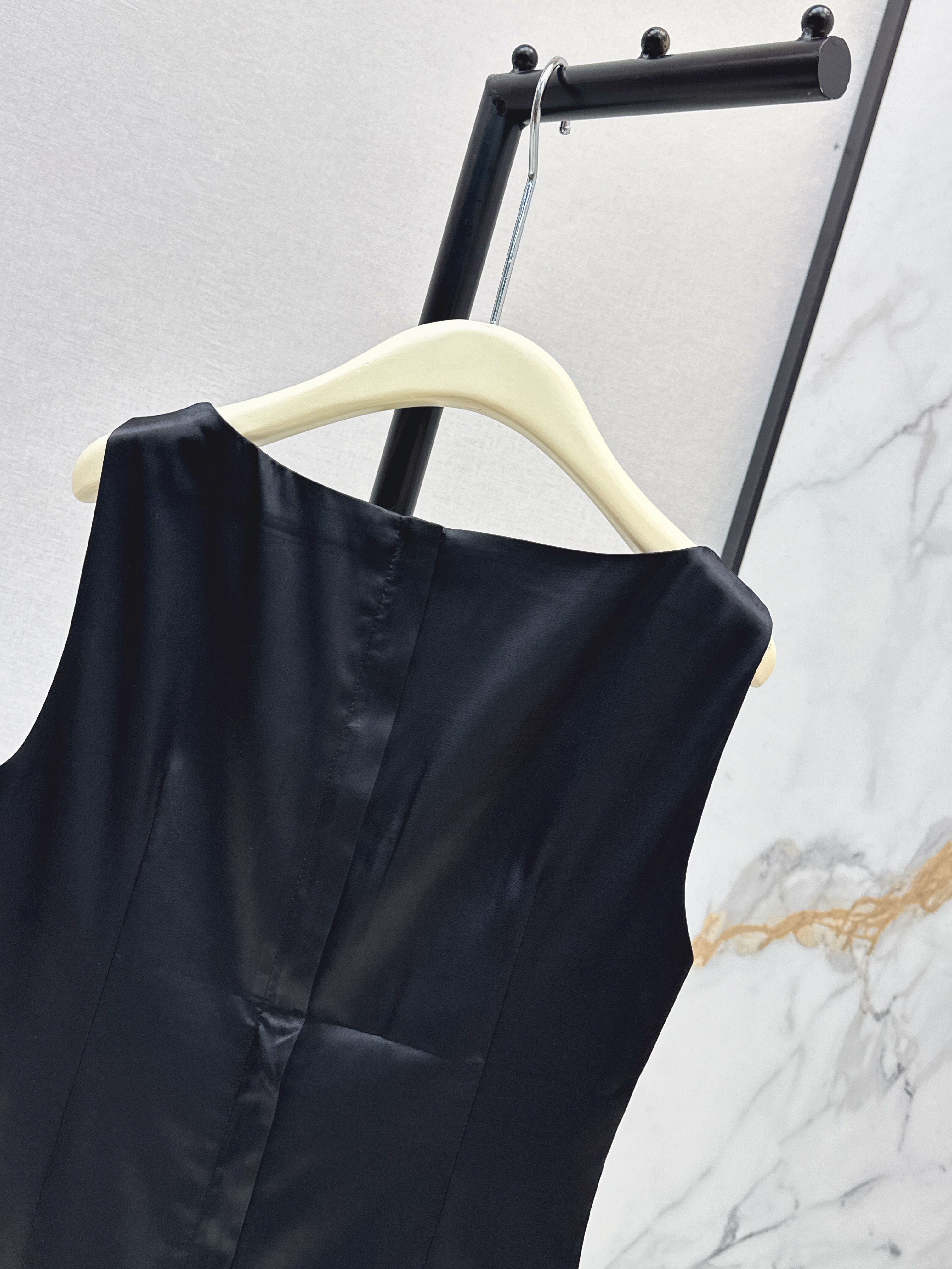Dolc 26ss sleeveless dress