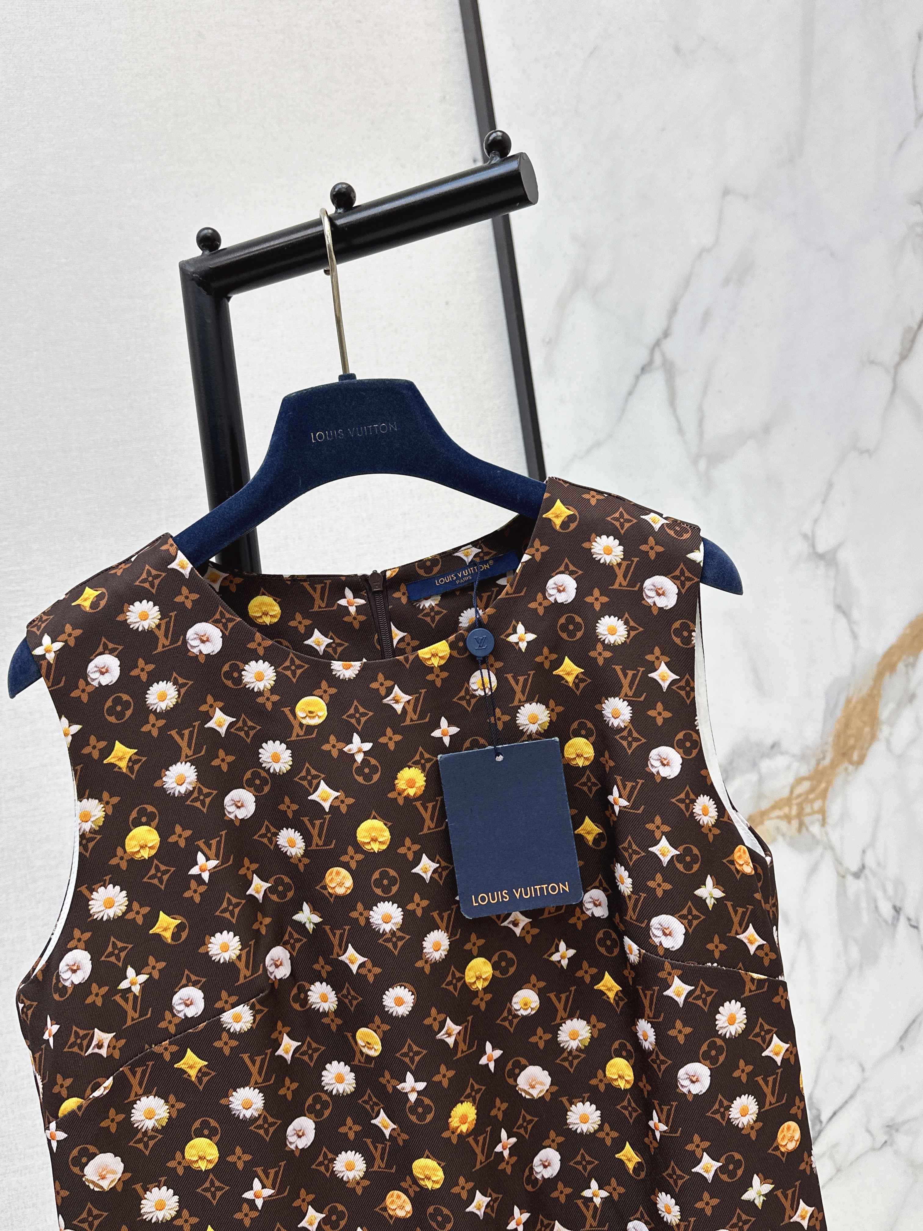 Loui 26ss print sleeveless dress